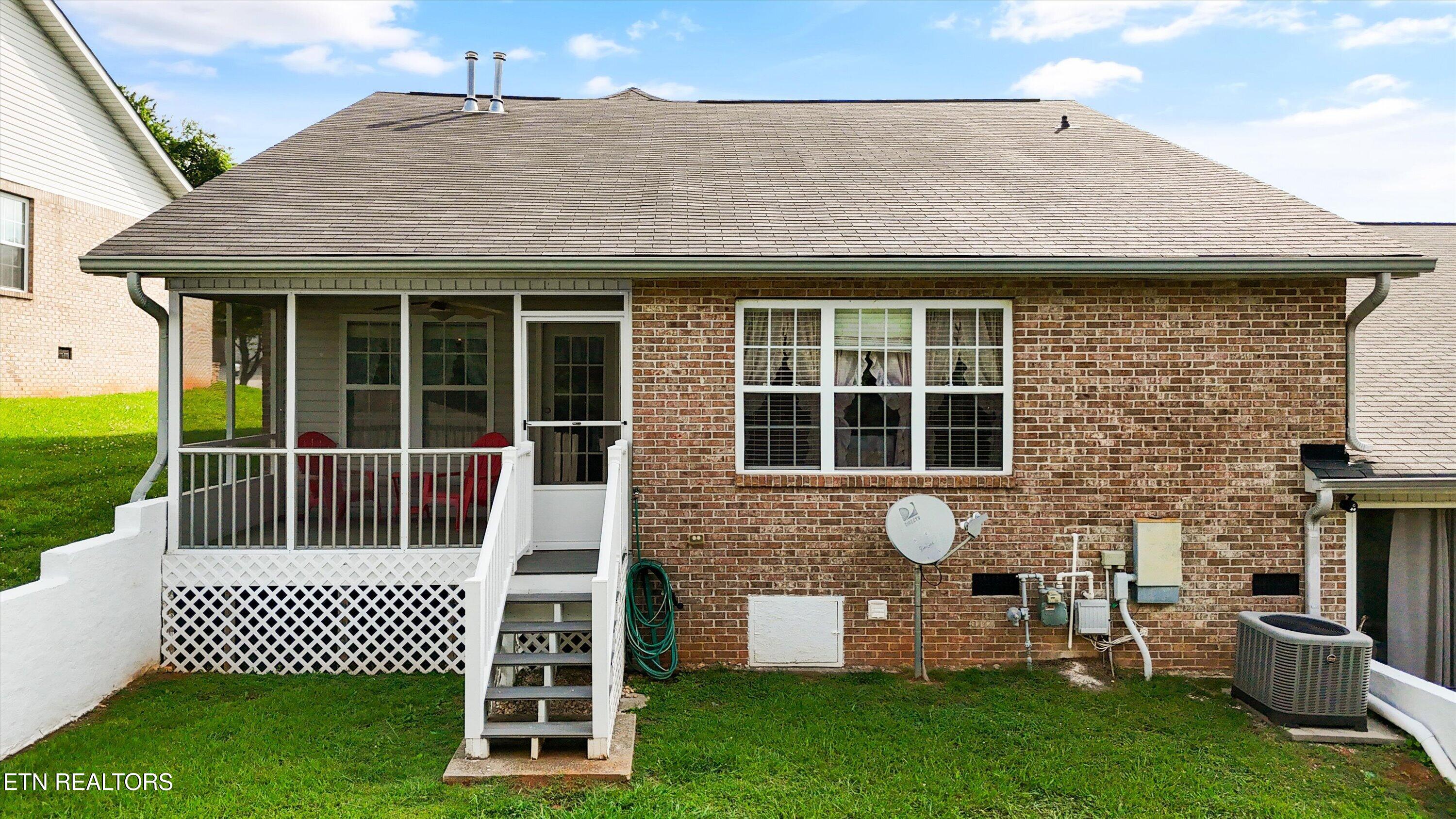 241 El Grande Lane Lenoir City TN 37771