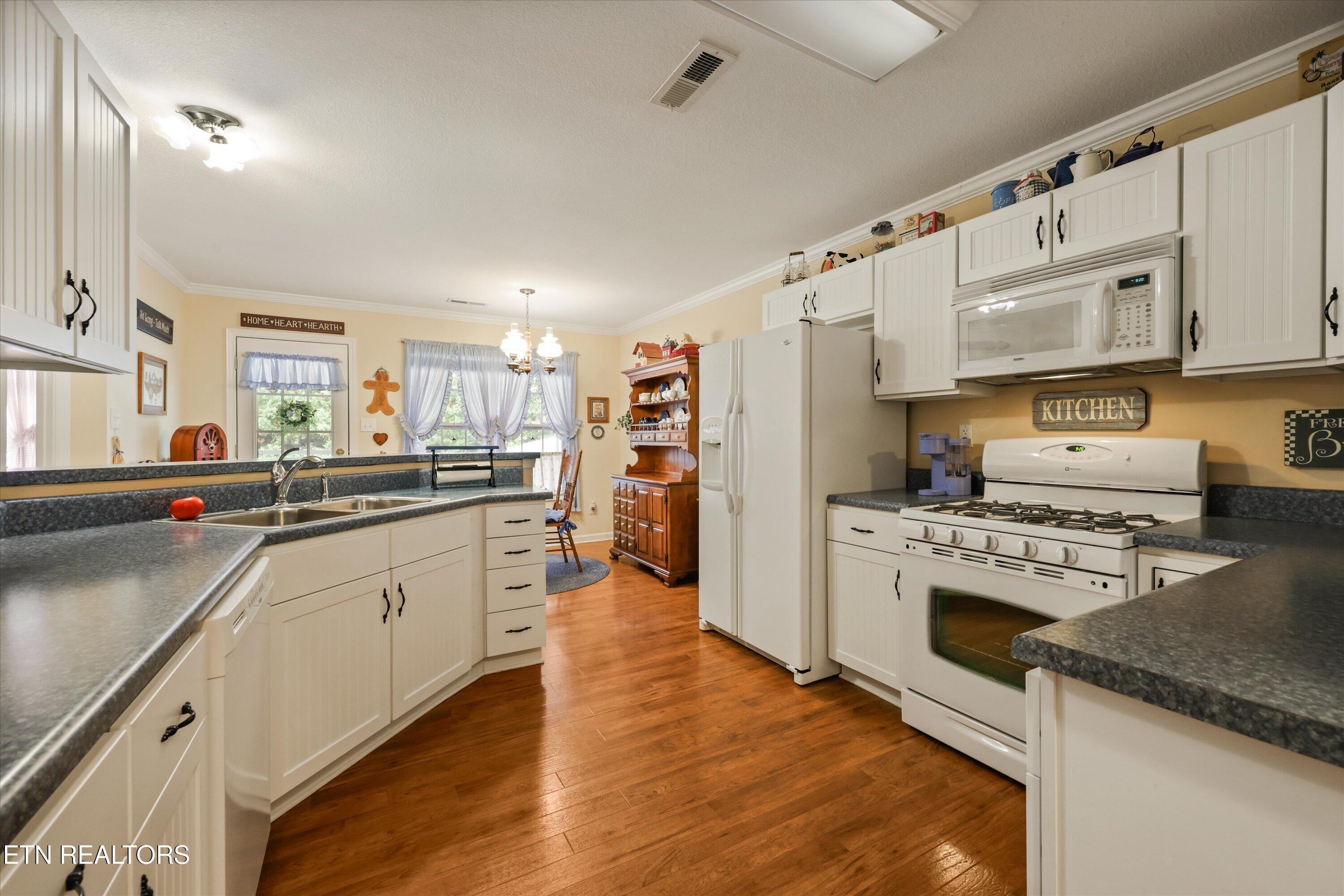 241 El Grande Lane Lenoir City TN 37771