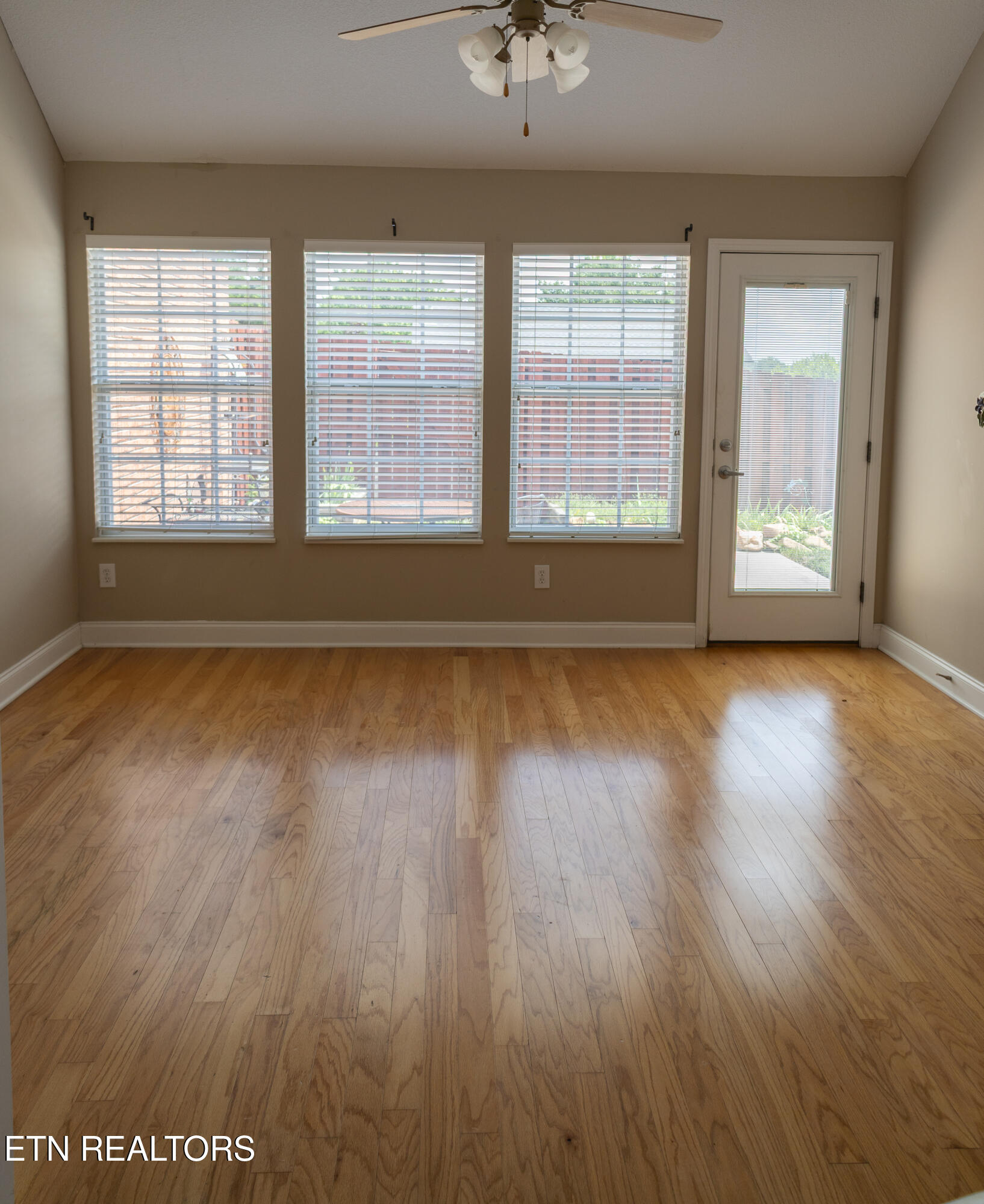 5940 Round Hill Lane Knoxville TN 37912