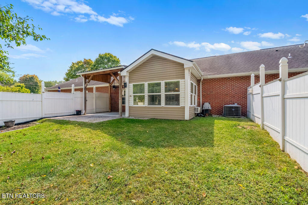 2102 Beacon Light Way Knoxville TN 37931