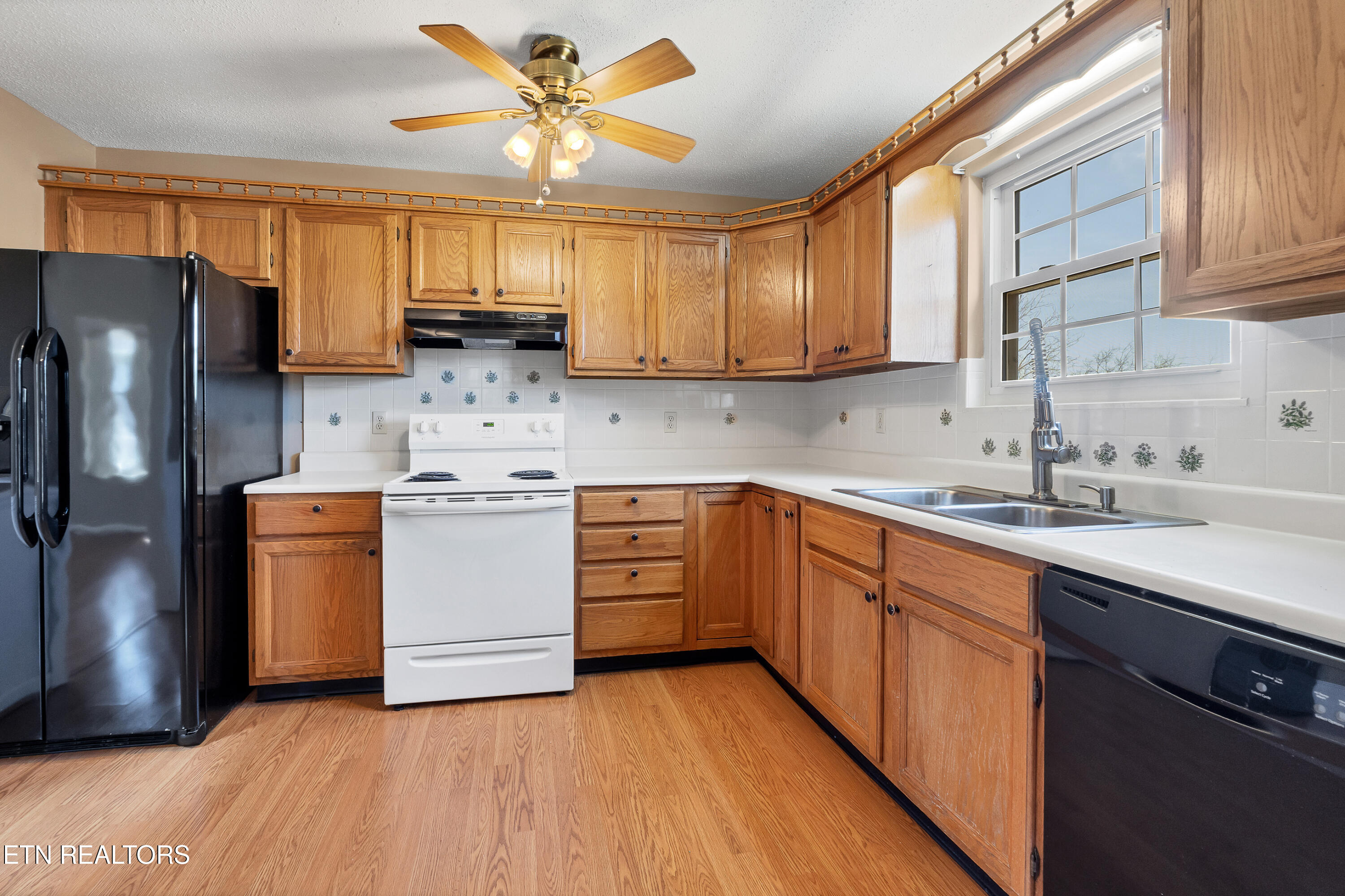 1144 N Rachaels Circle Maryville TN 37804
