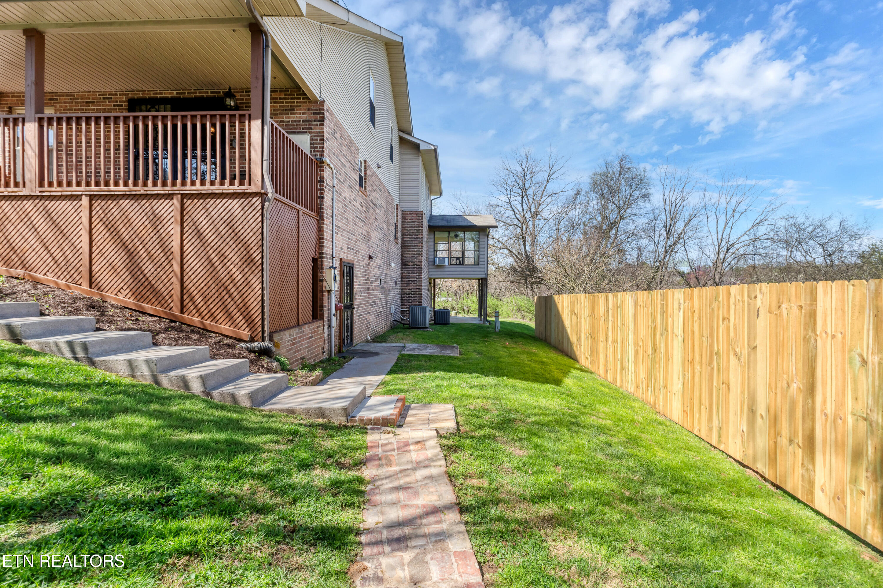 1144 N Rachaels Circle Maryville TN 37804