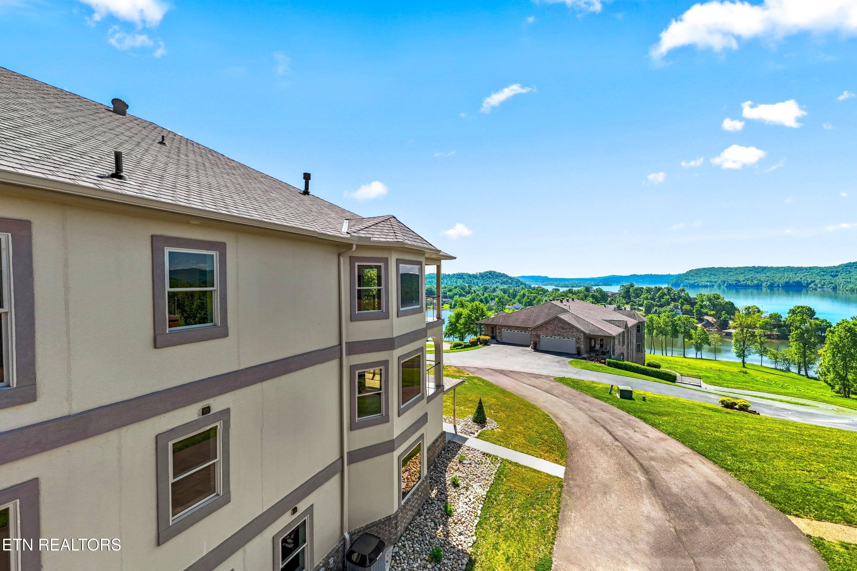 2412 Grand View Court Kingston TN 37763