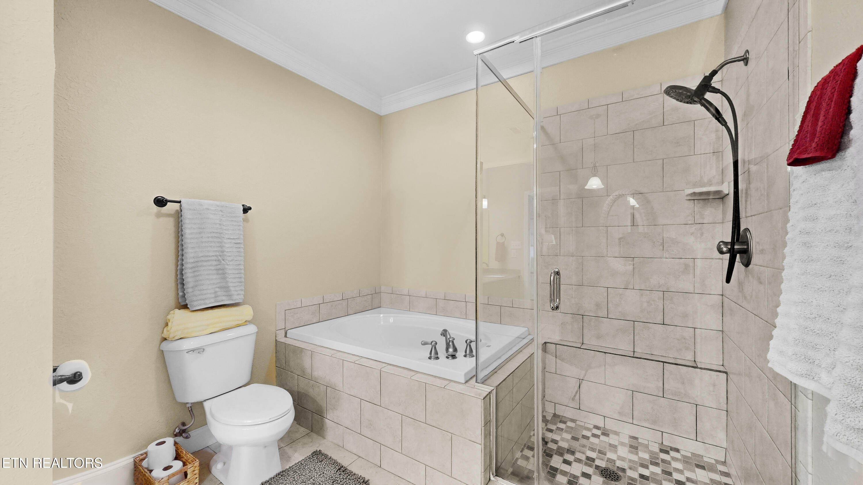 375 Meadow Walk Lane Lenoir City TN 37772