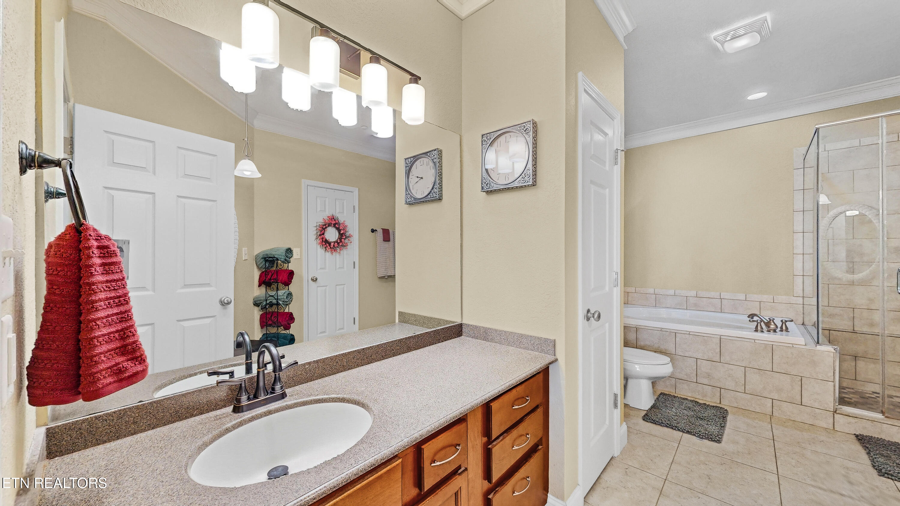 375 Meadow Walk Lane Lenoir City TN 37772