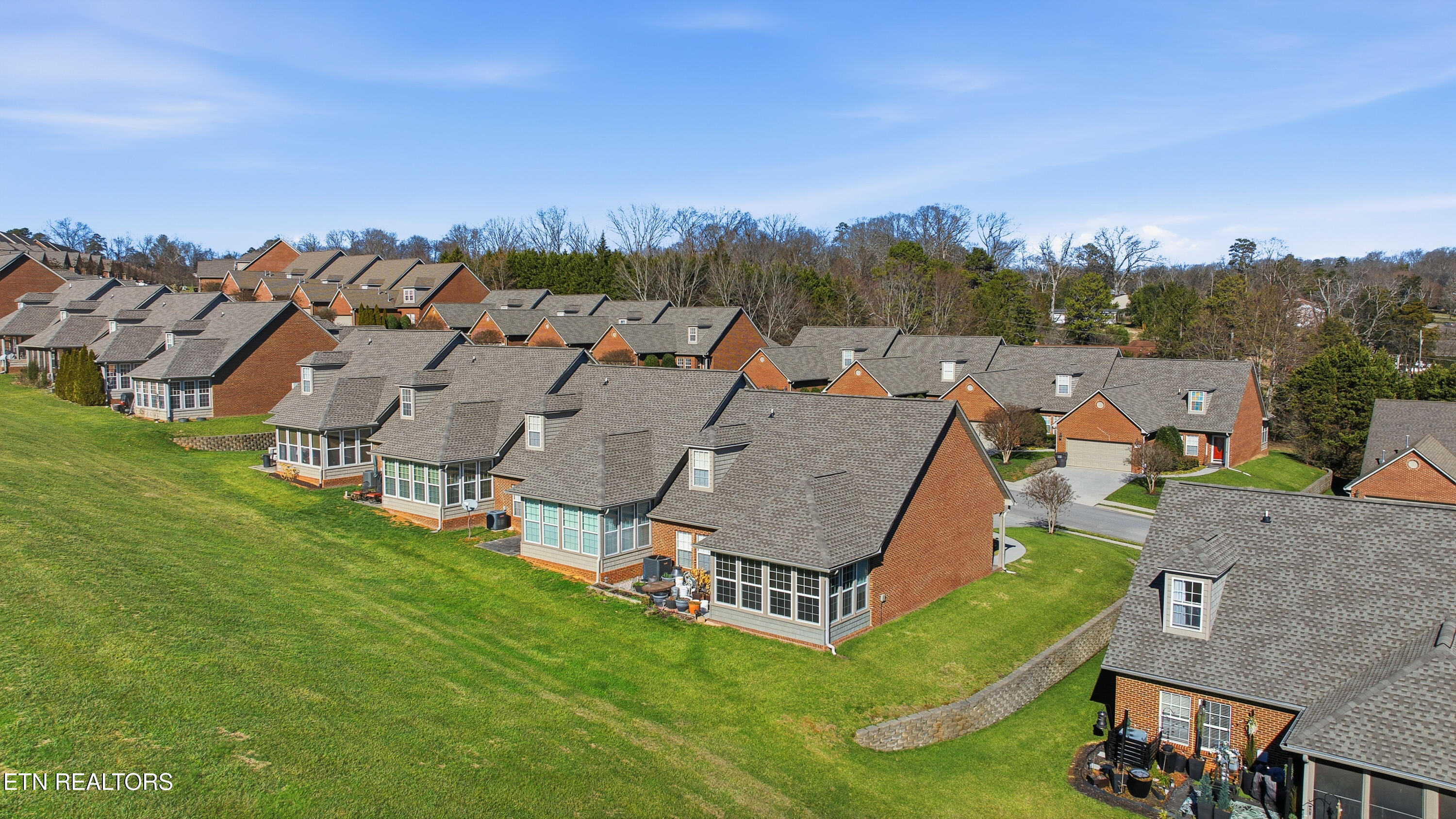 375 Meadow Walk Lane Lenoir City TN 37772