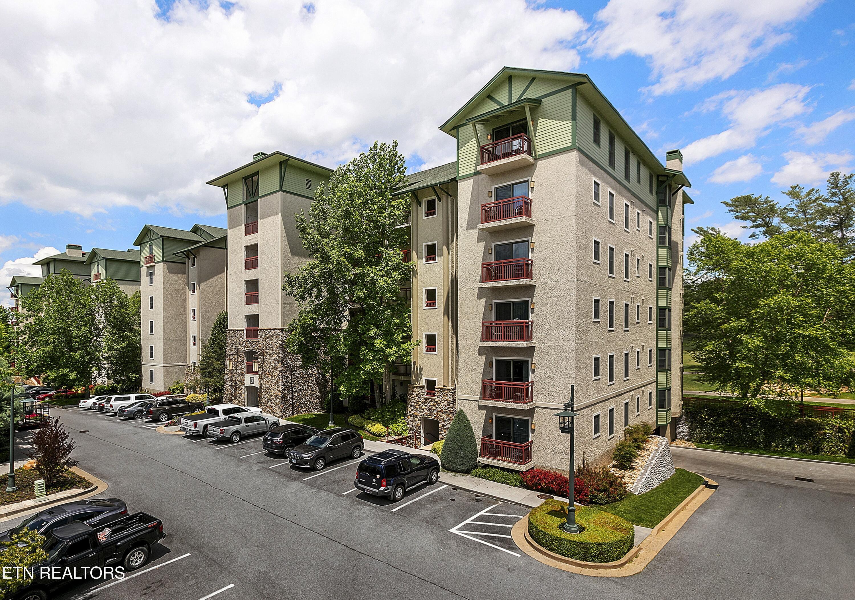 212 Dollywood Lane Pigeon Forge TN 37863