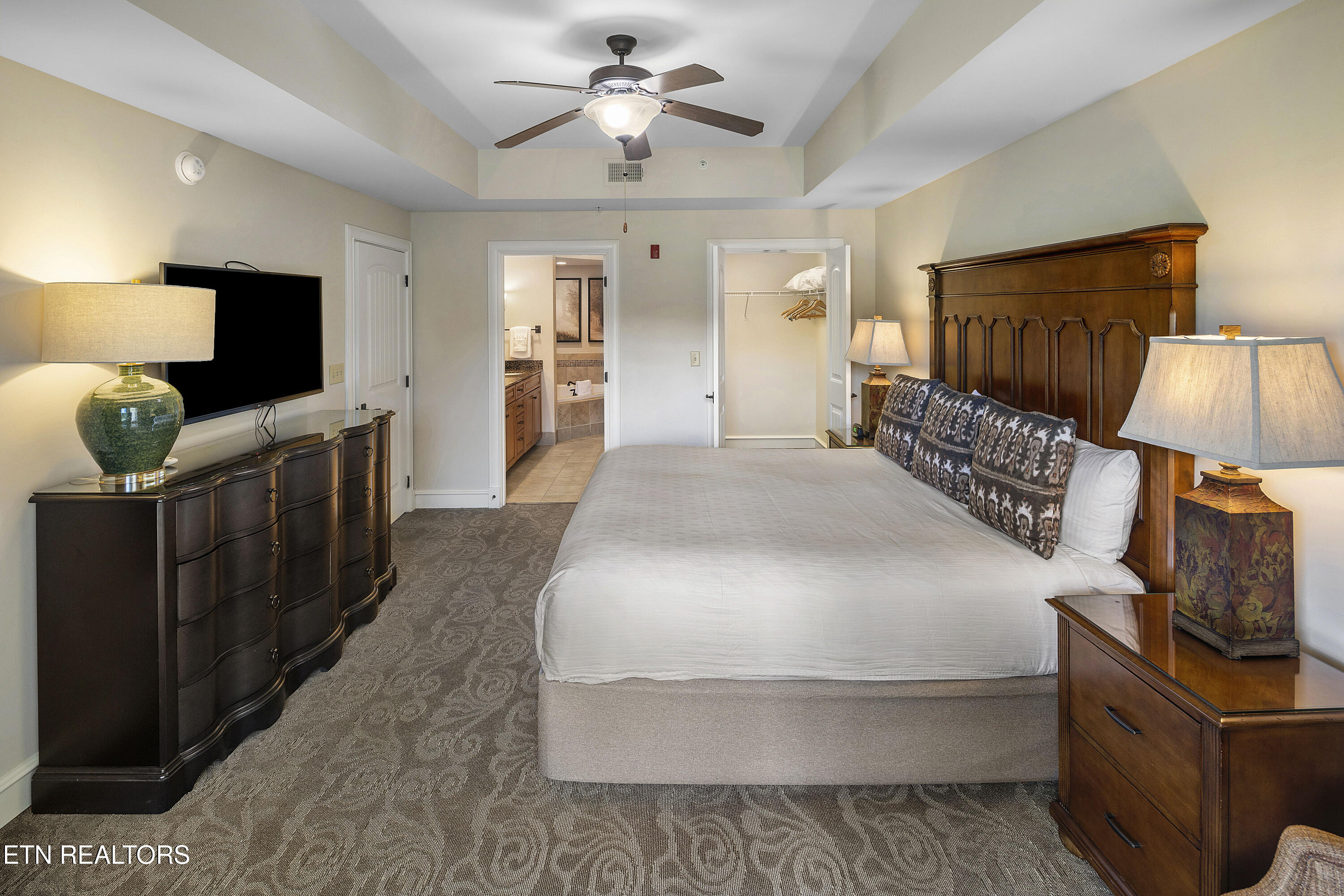 212 Dollywood Lane Pigeon Forge TN 37863