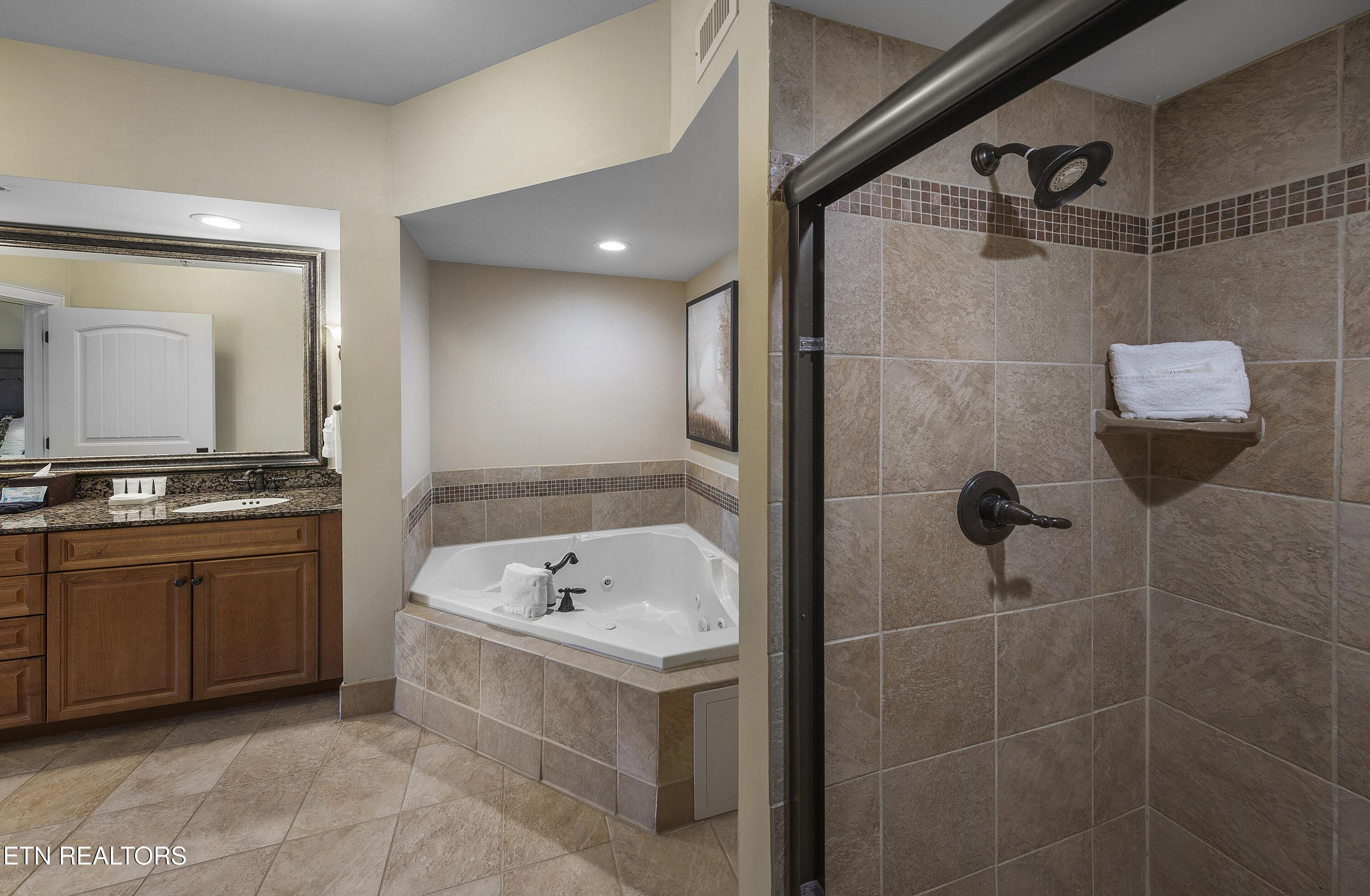 212 Dollywood Lane Pigeon Forge TN 37863