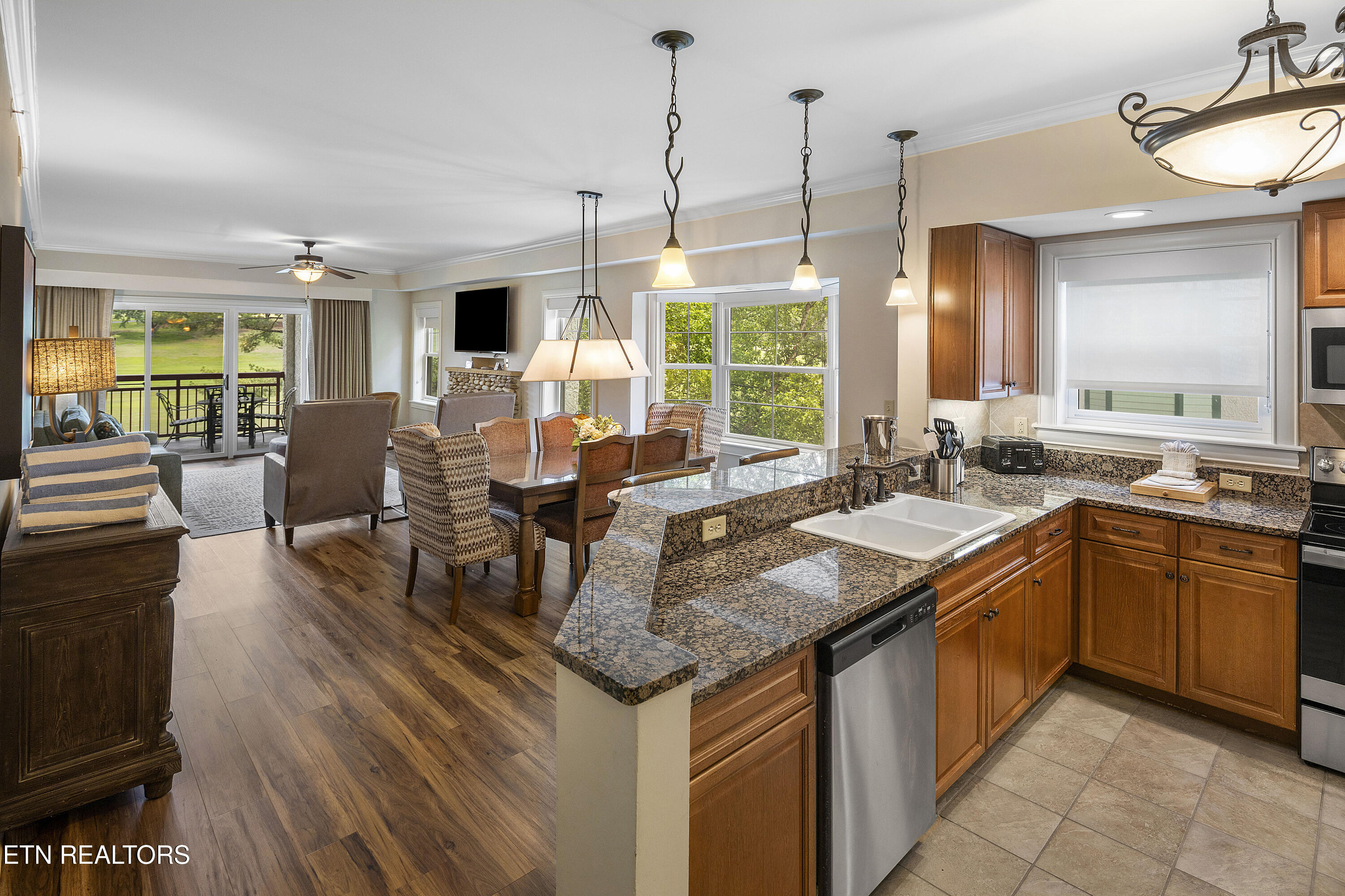 212 Dollywood Lane Pigeon Forge TN 37863