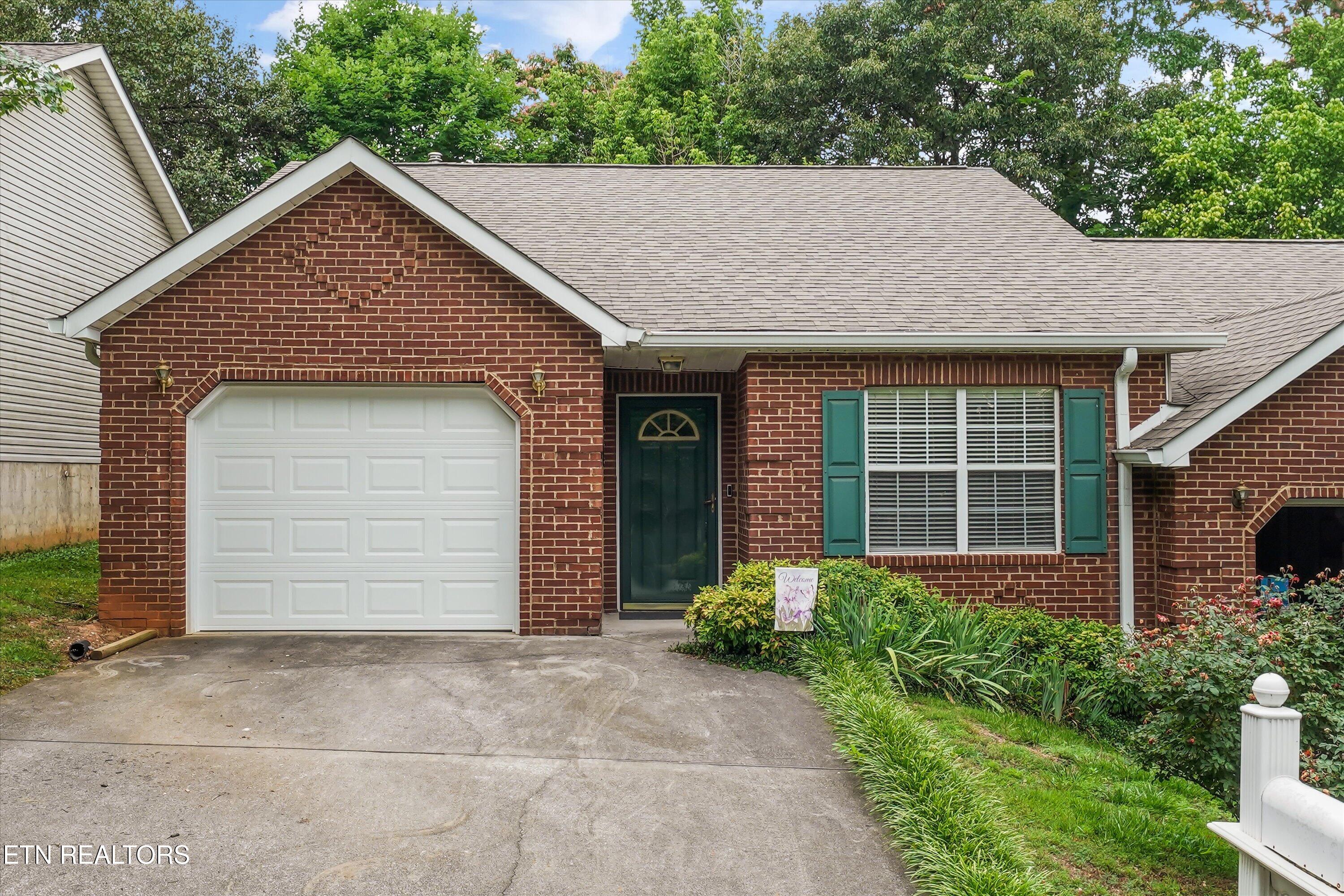 1307 Lucy Way Knoxville TN 37912