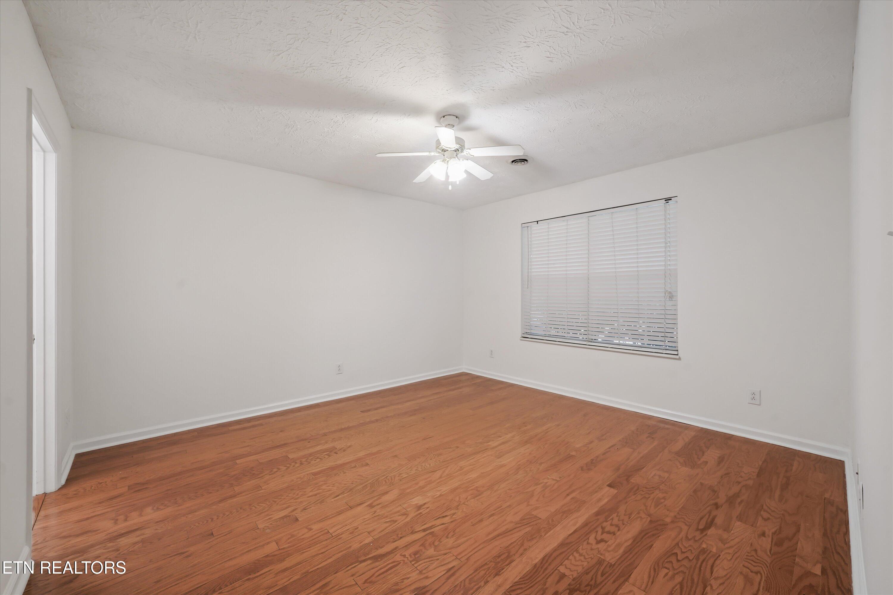 1307 Lucy Way Knoxville TN 37912