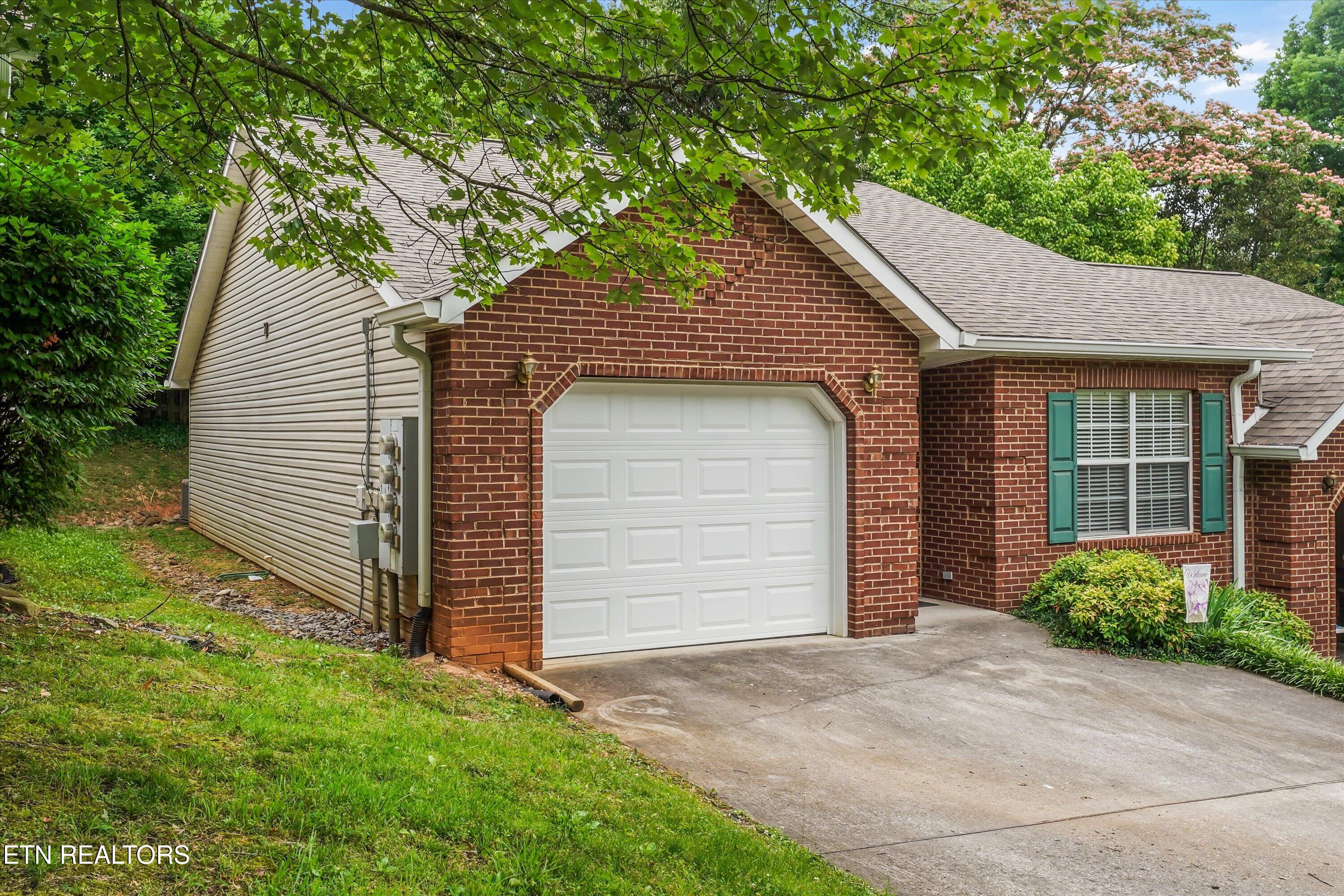 1307 Lucy Way Knoxville TN 37912