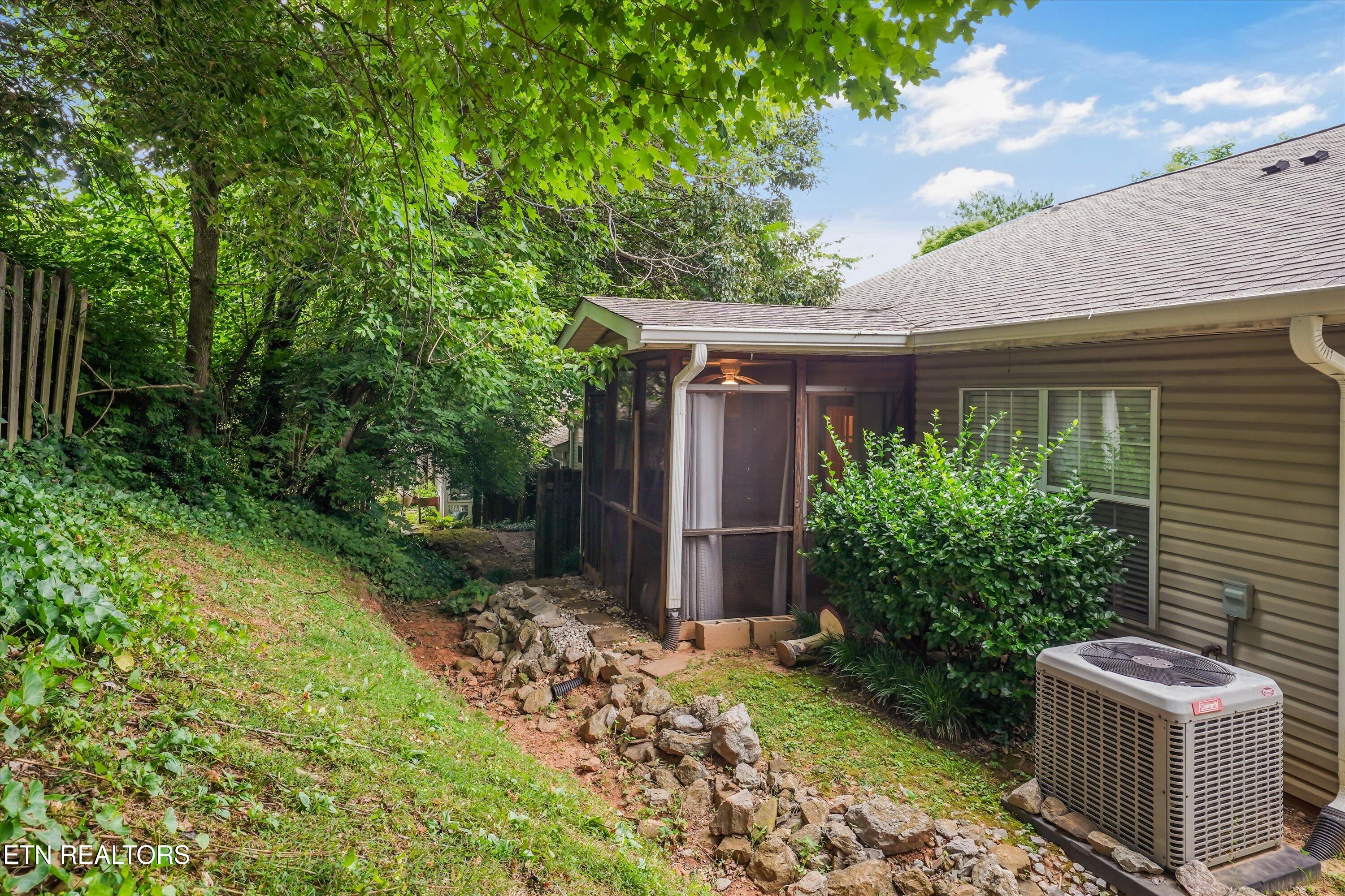 1307 Lucy Way Knoxville TN 37912