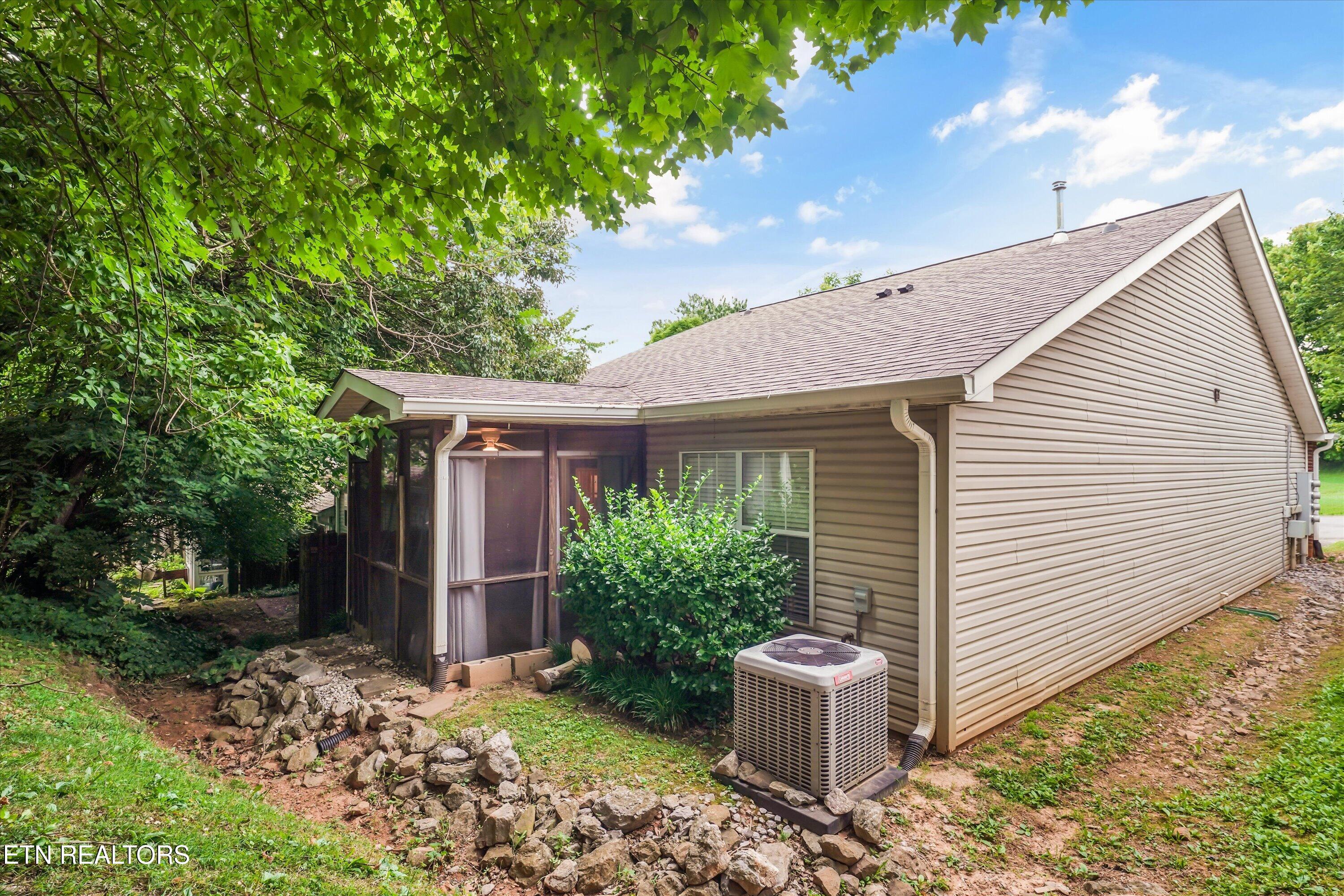 1307 Lucy Way Knoxville TN 37912