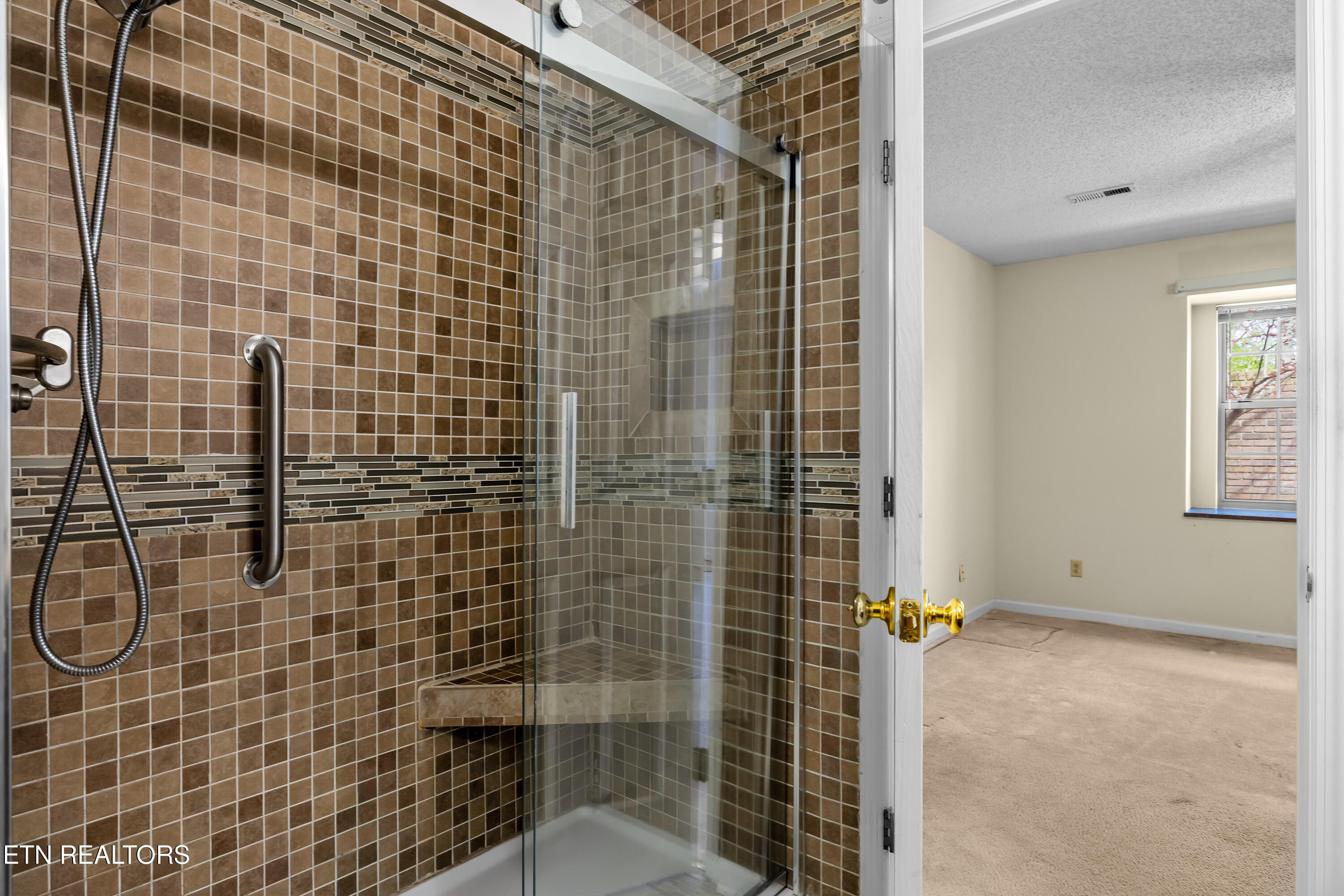 5525 Lonas Drive Knoxville TN 37909