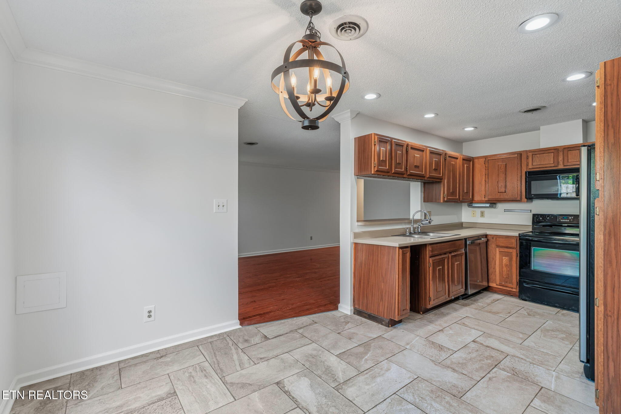 7804 Village Drive Knoxville TN 37919