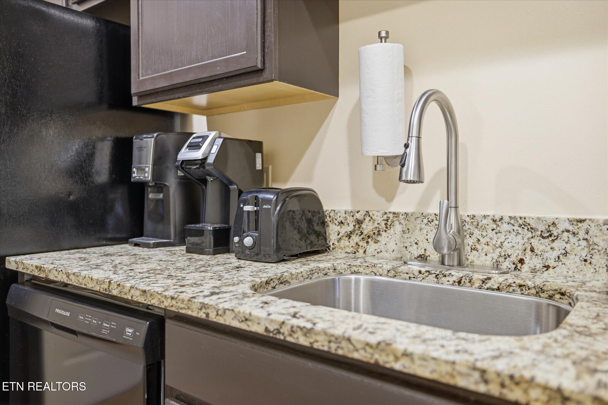 225 Collier Drive, Unit 2409 Sevierville TN 37862