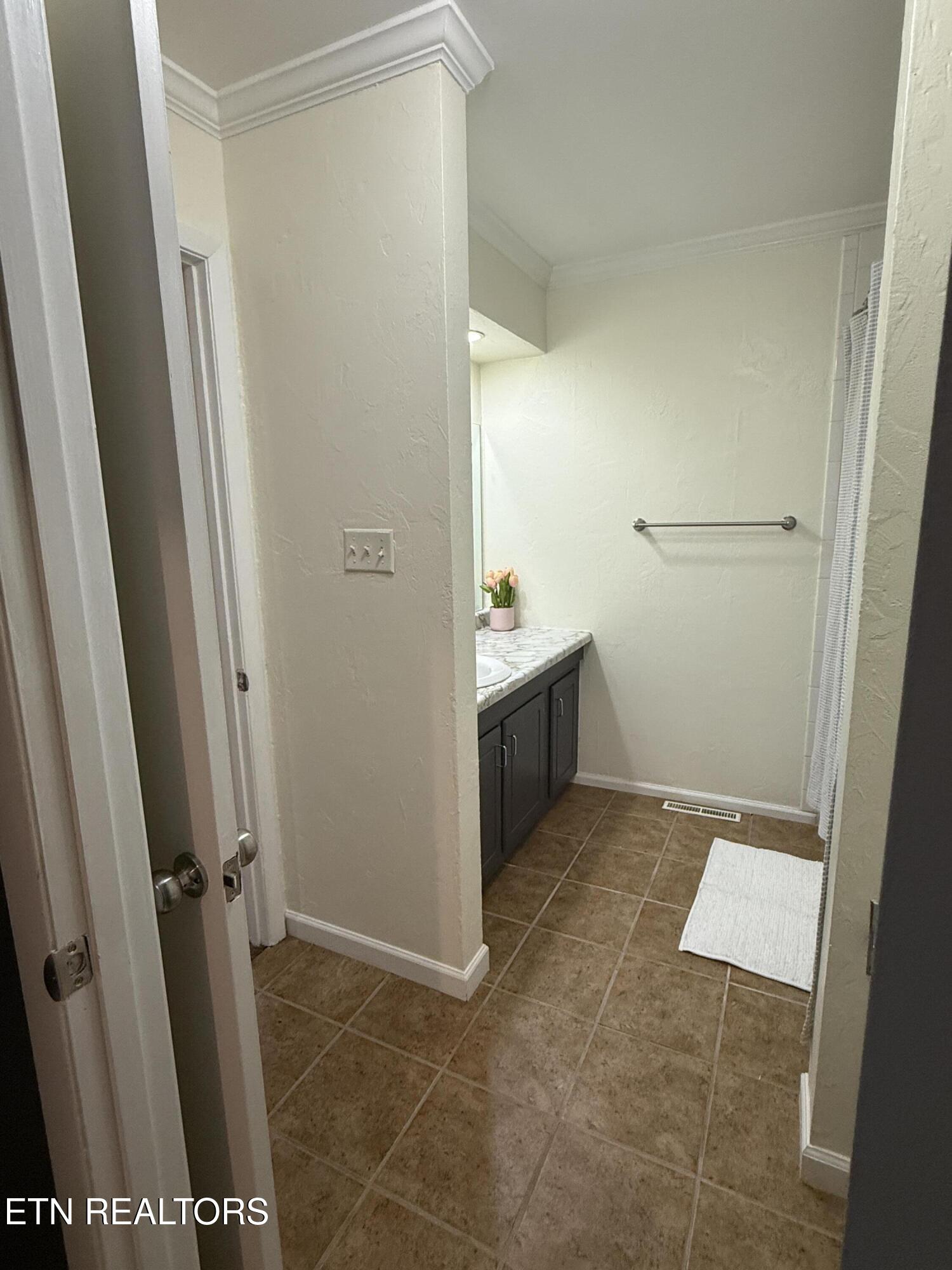 8705 Olde Colony Trail Knoxville TN 37923