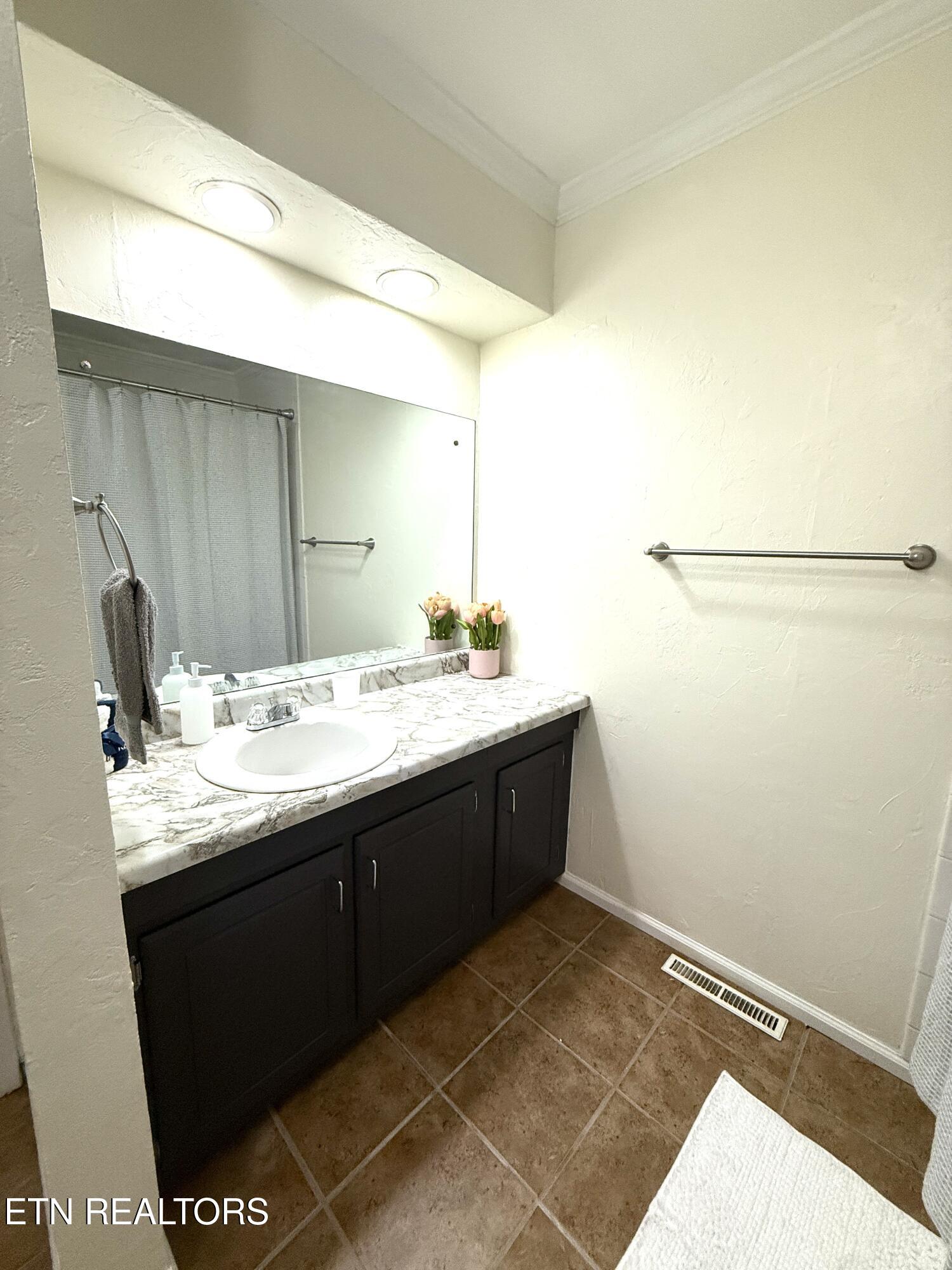 8705 Olde Colony Trail Knoxville TN 37923