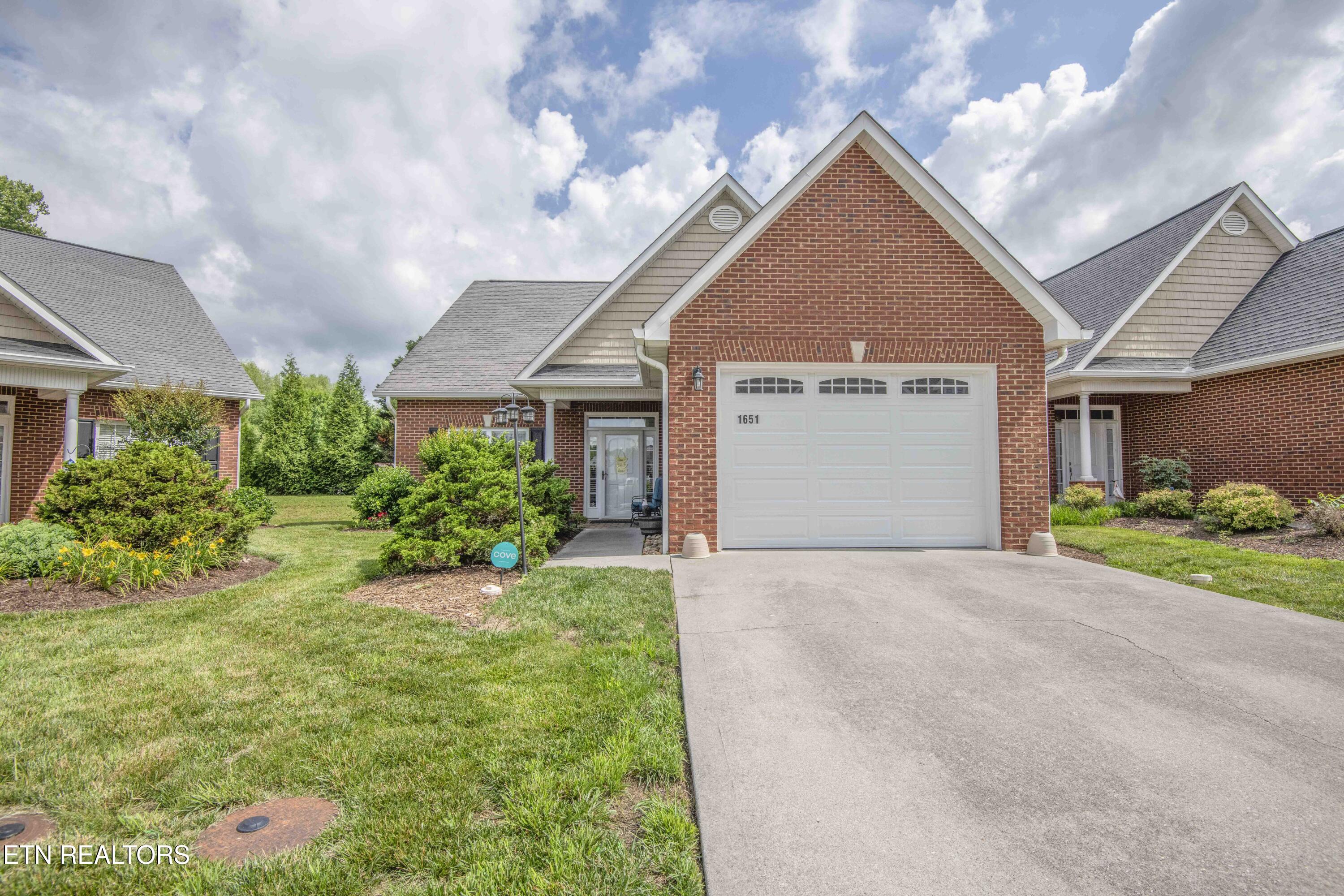 1651 Wisteria View Way Knoxville TN 37914