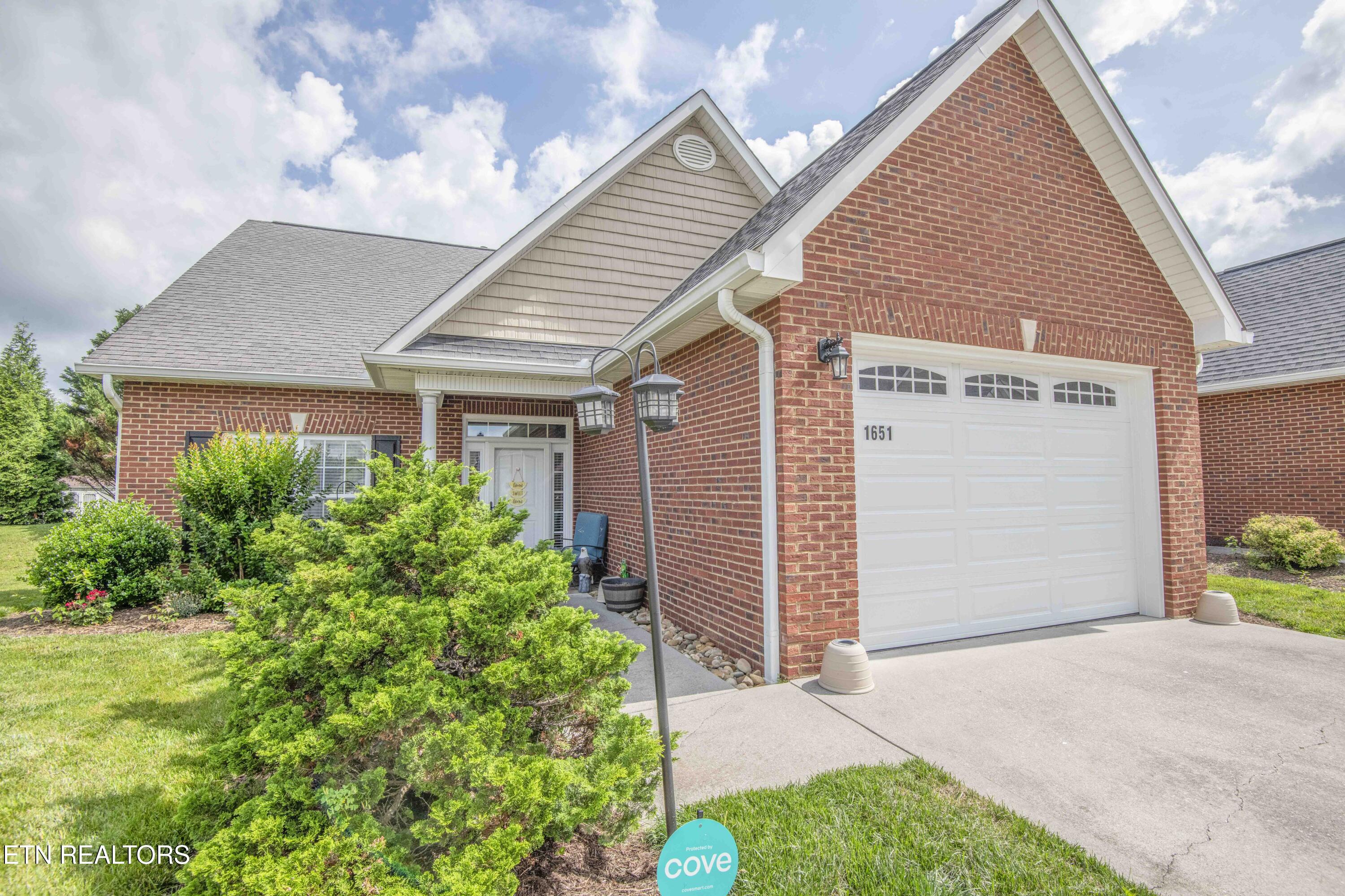 1651 Wisteria View Way Knoxville TN 37914