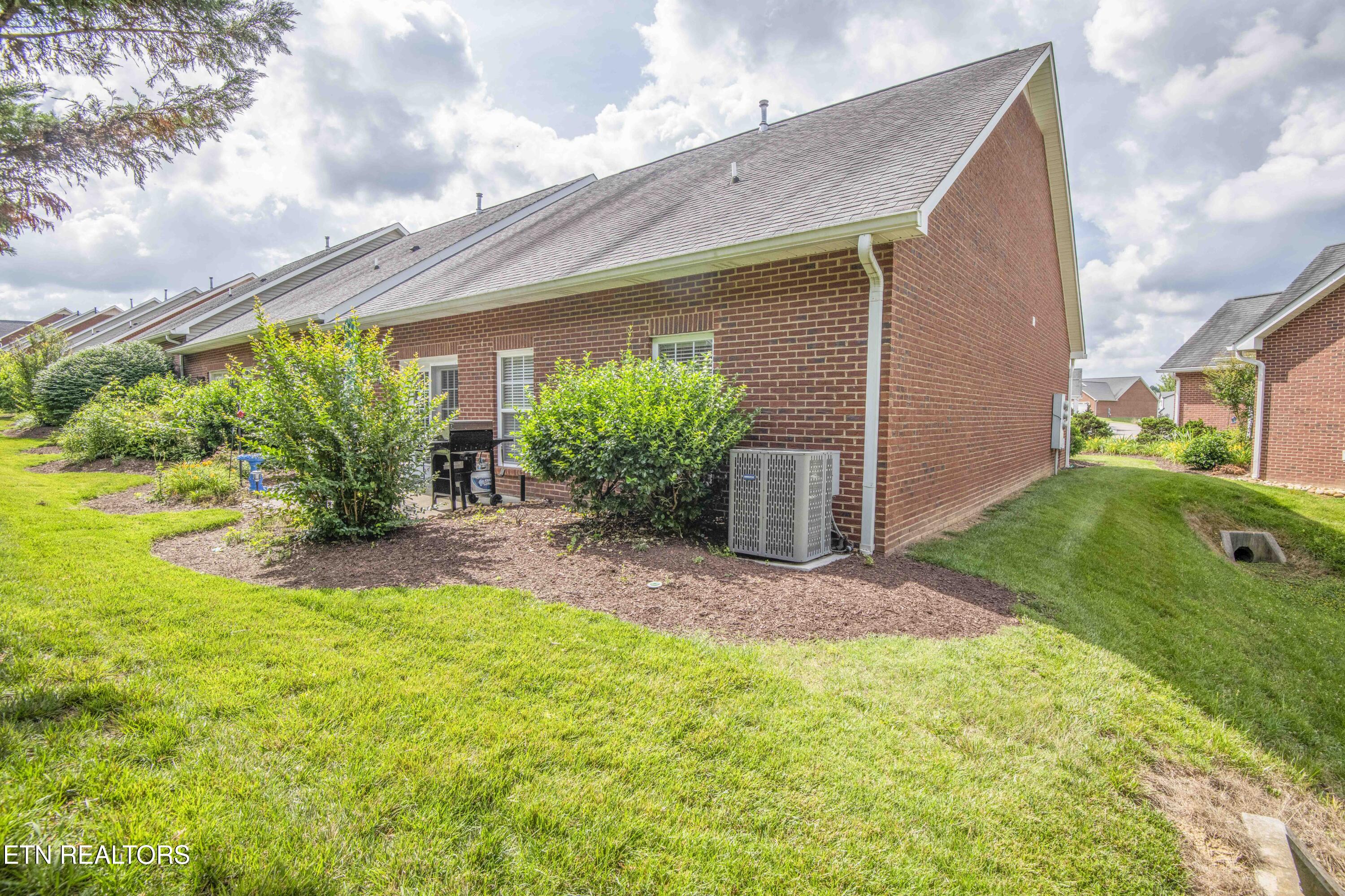 1651 Wisteria View Way Knoxville TN 37914