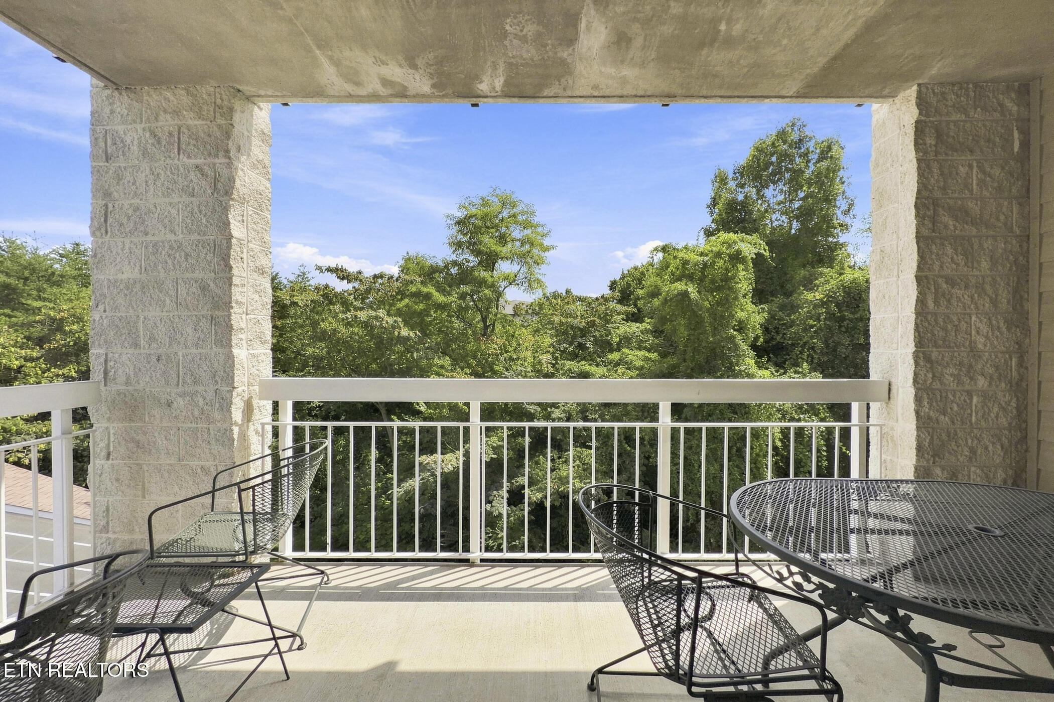 205 Ogle Drive Pigeon Forge TN 37863