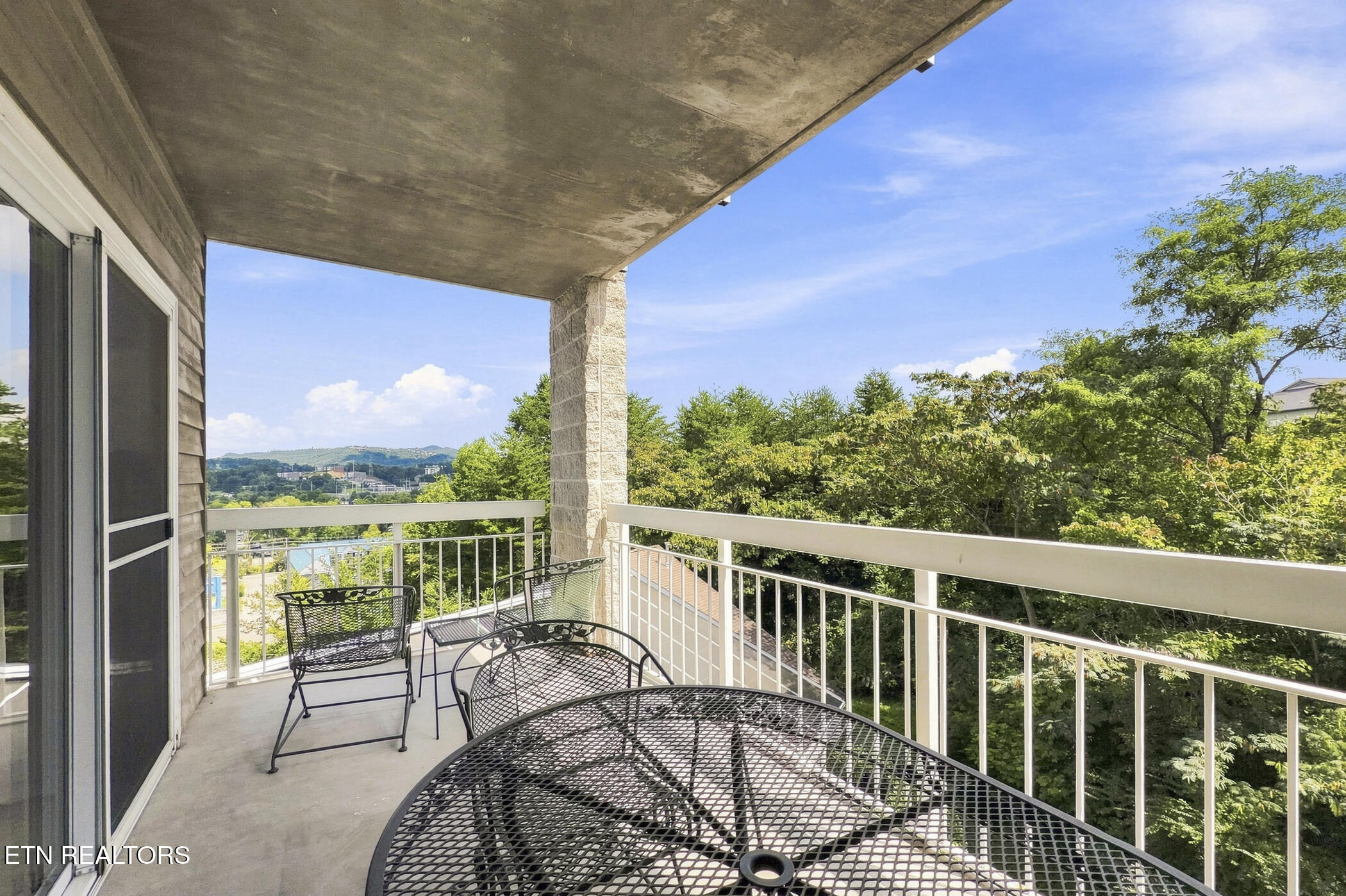 205 Ogle Drive Pigeon Forge TN 37863