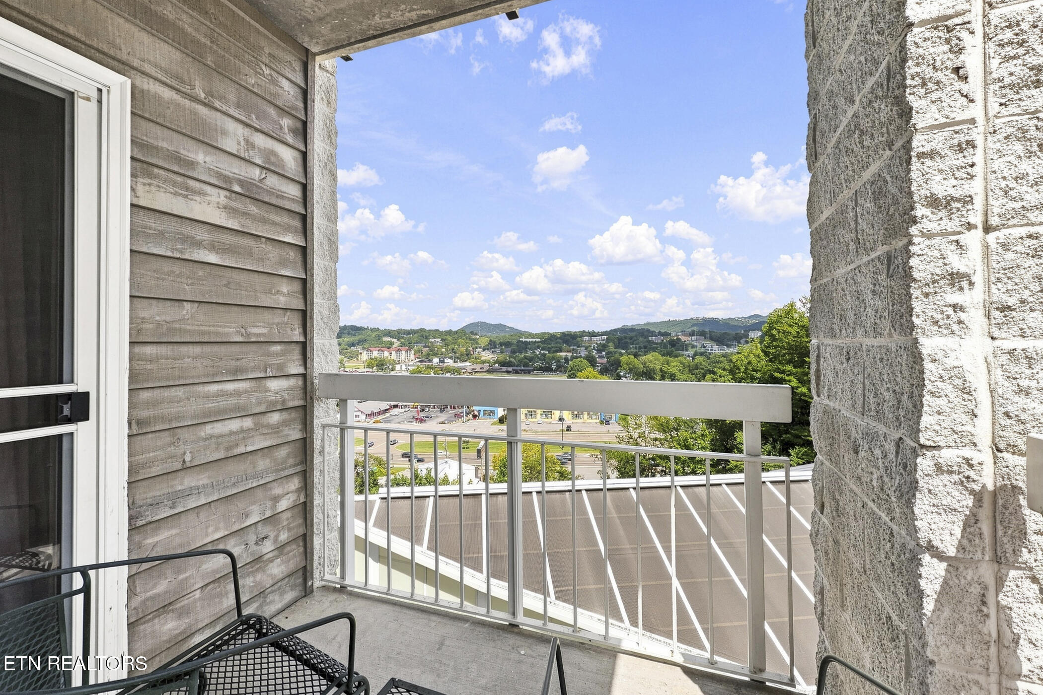 205 Ogle Drive Pigeon Forge TN 37863