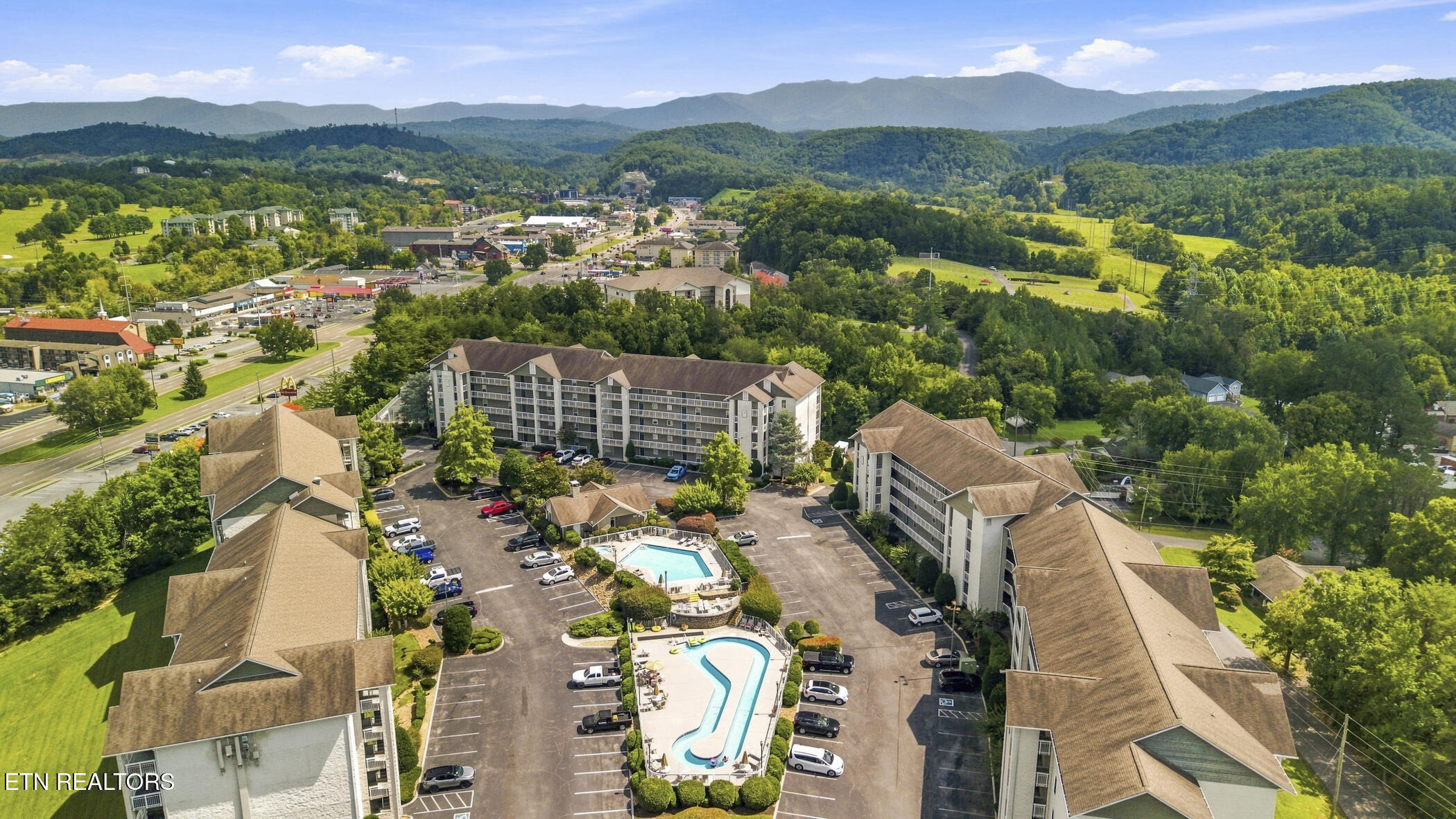 205 Ogle Drive Pigeon Forge TN 37863