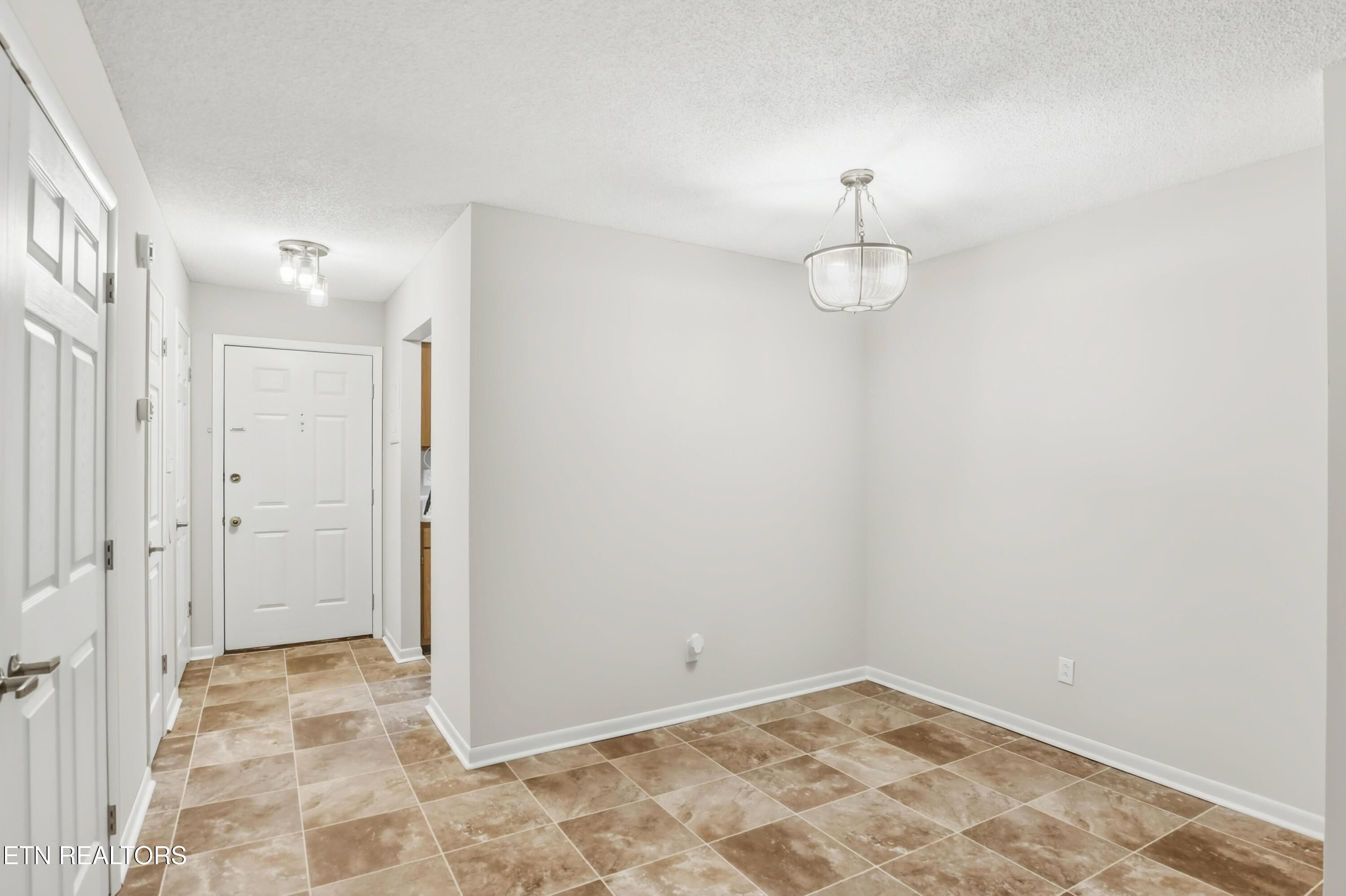 446 Tammy Drive Powell TN 37849