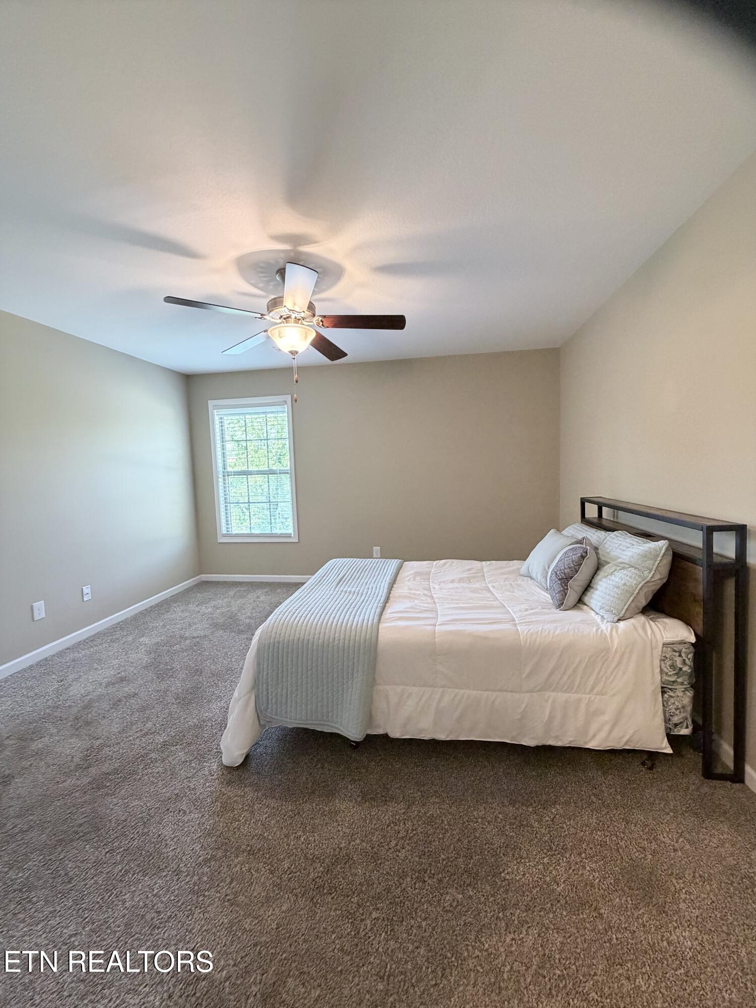 171 Stonefield Drive Harrogate TN 37752