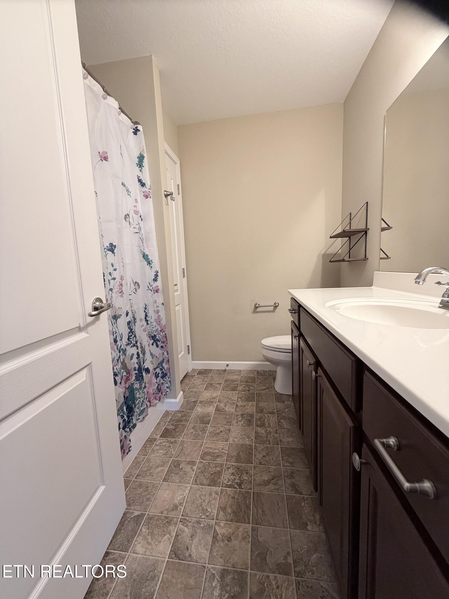 171 Stonefield Drive Harrogate TN 37752