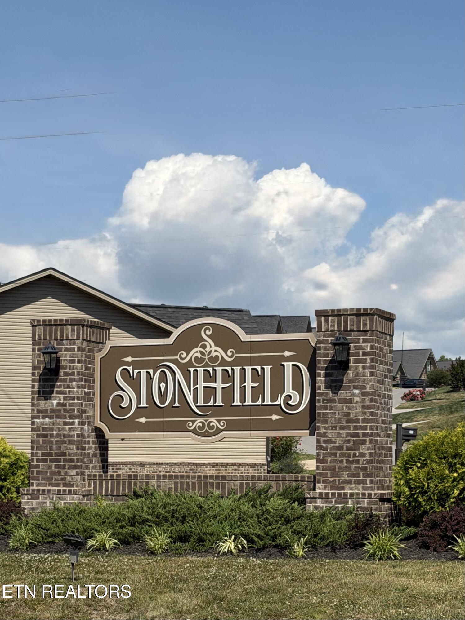 171 Stonefield Drive Harrogate TN 37752