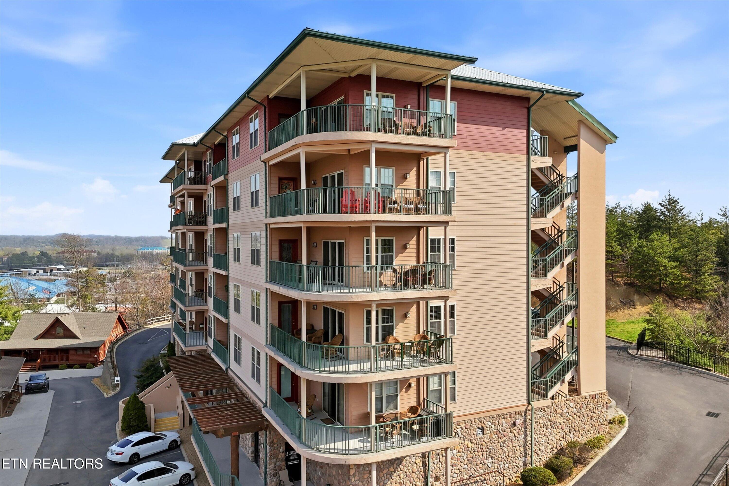 410 Big Bear Way Pigeon Forge TN 37863