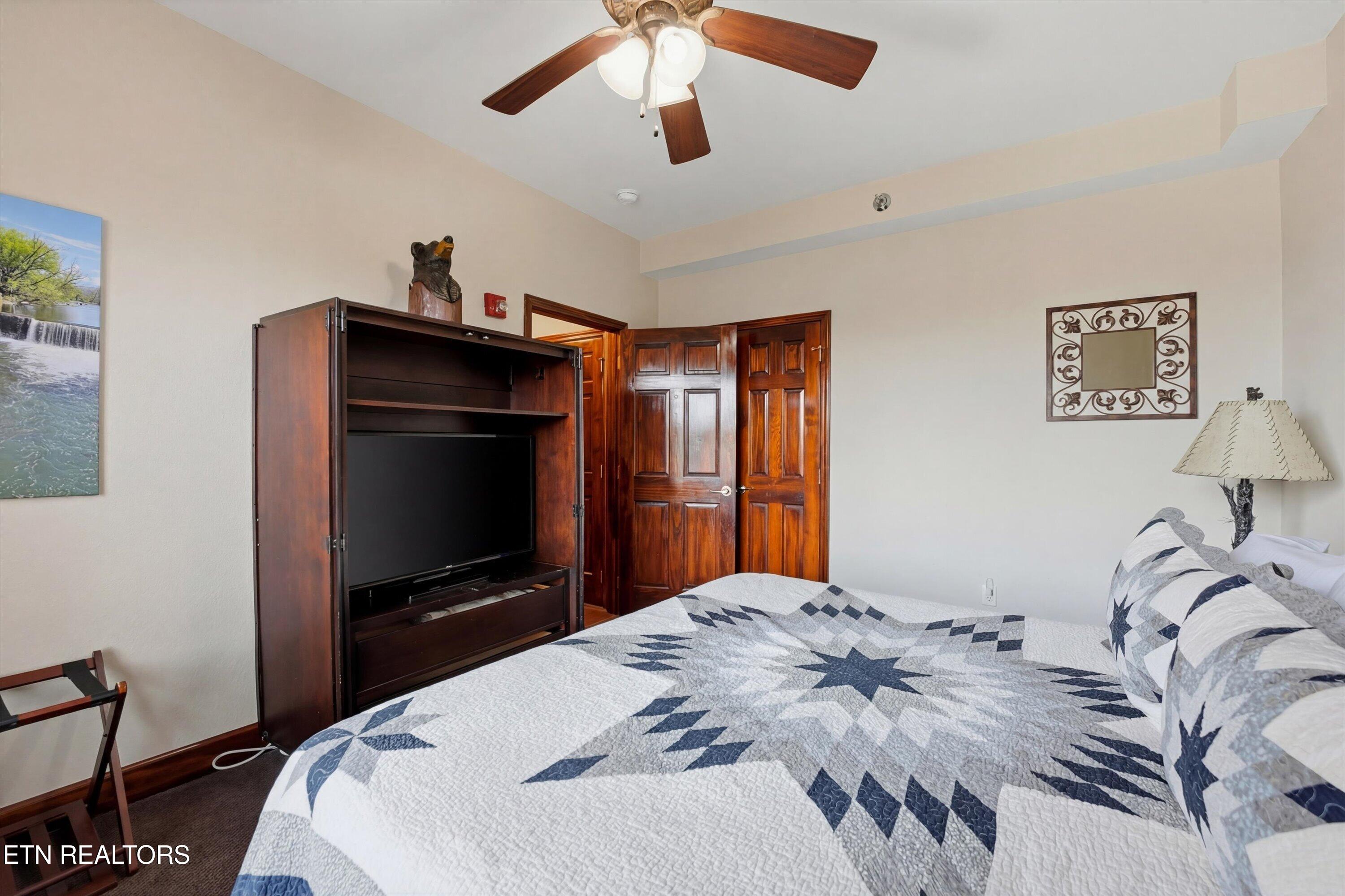 410 Big Bear Way Pigeon Forge TN 37863
