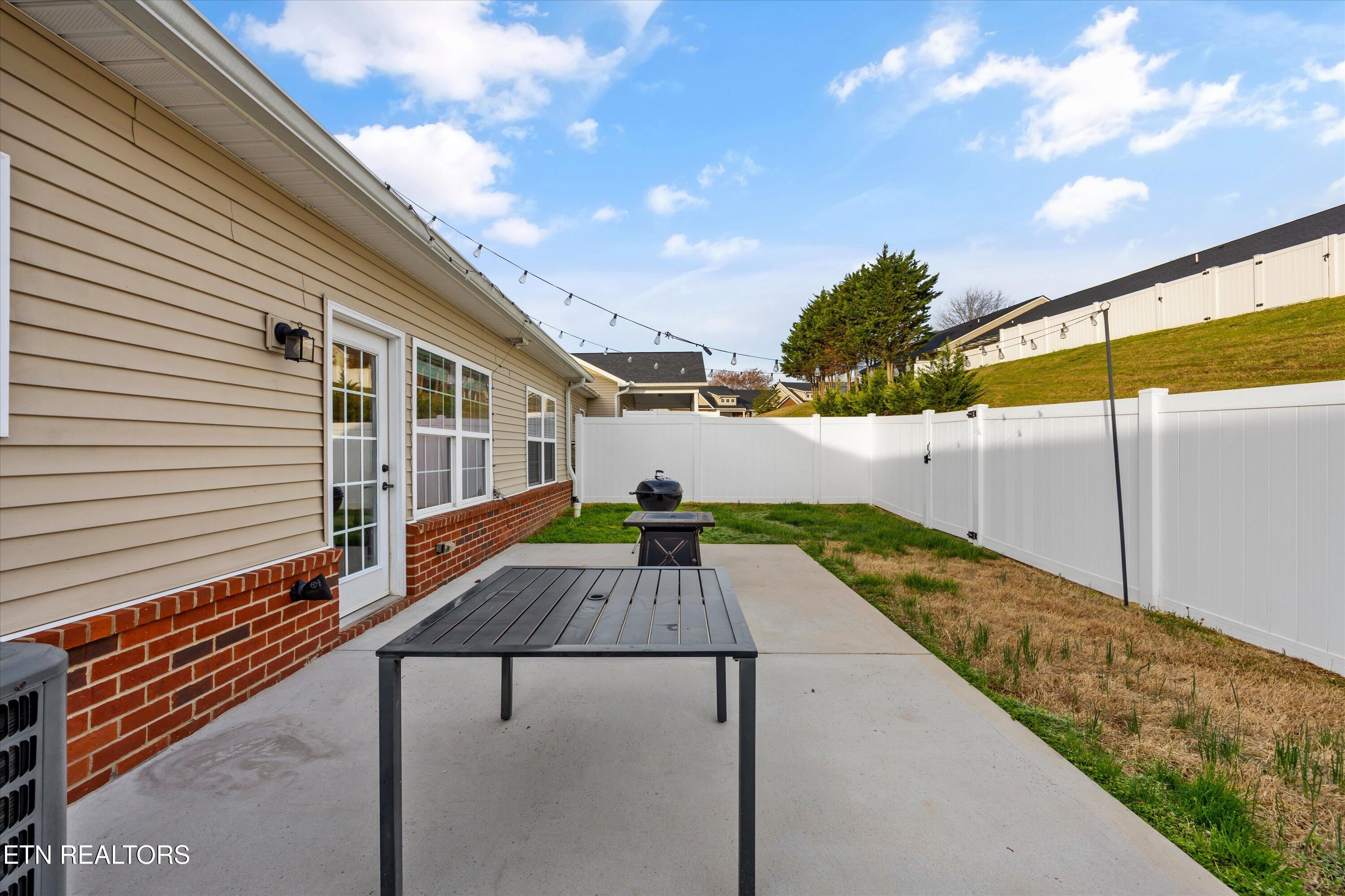 1326 Hazelgreen Way Knoxville TN 37912