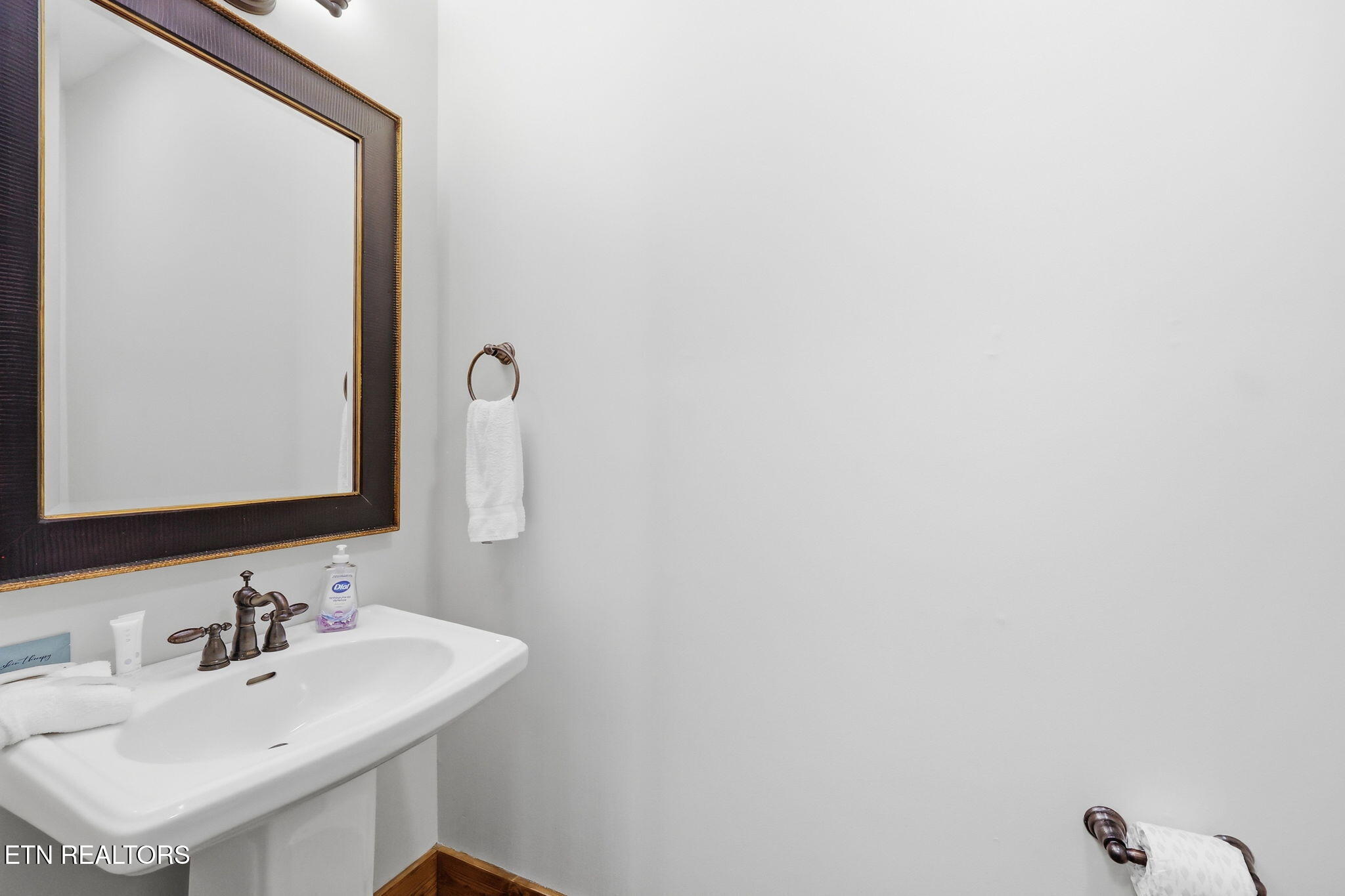 602 Round Lake Circle Andersonville TN 37705