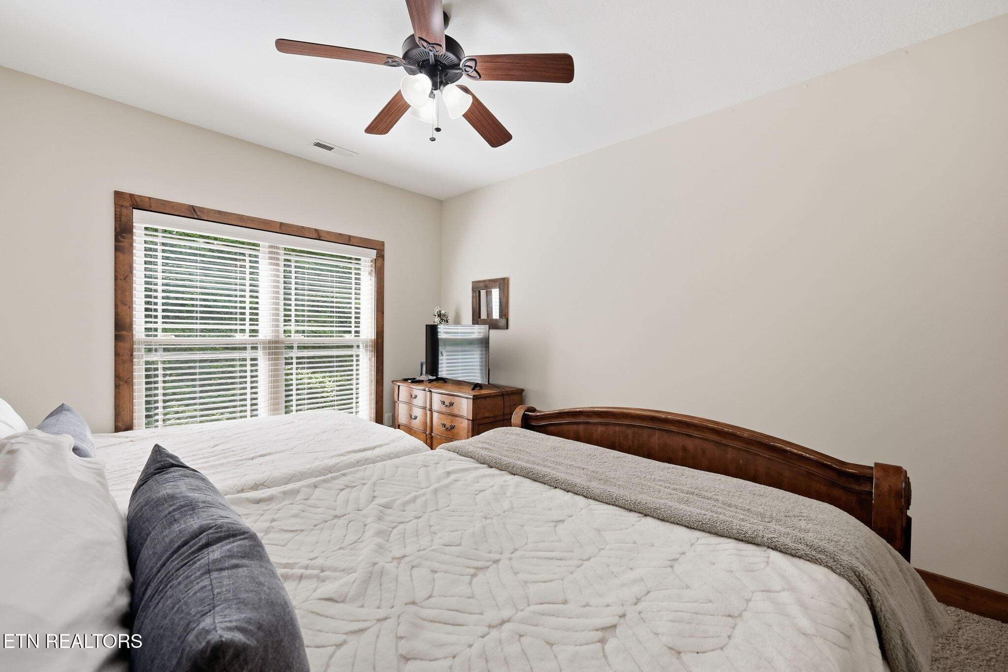 602 Round Lake Circle Andersonville TN 37705