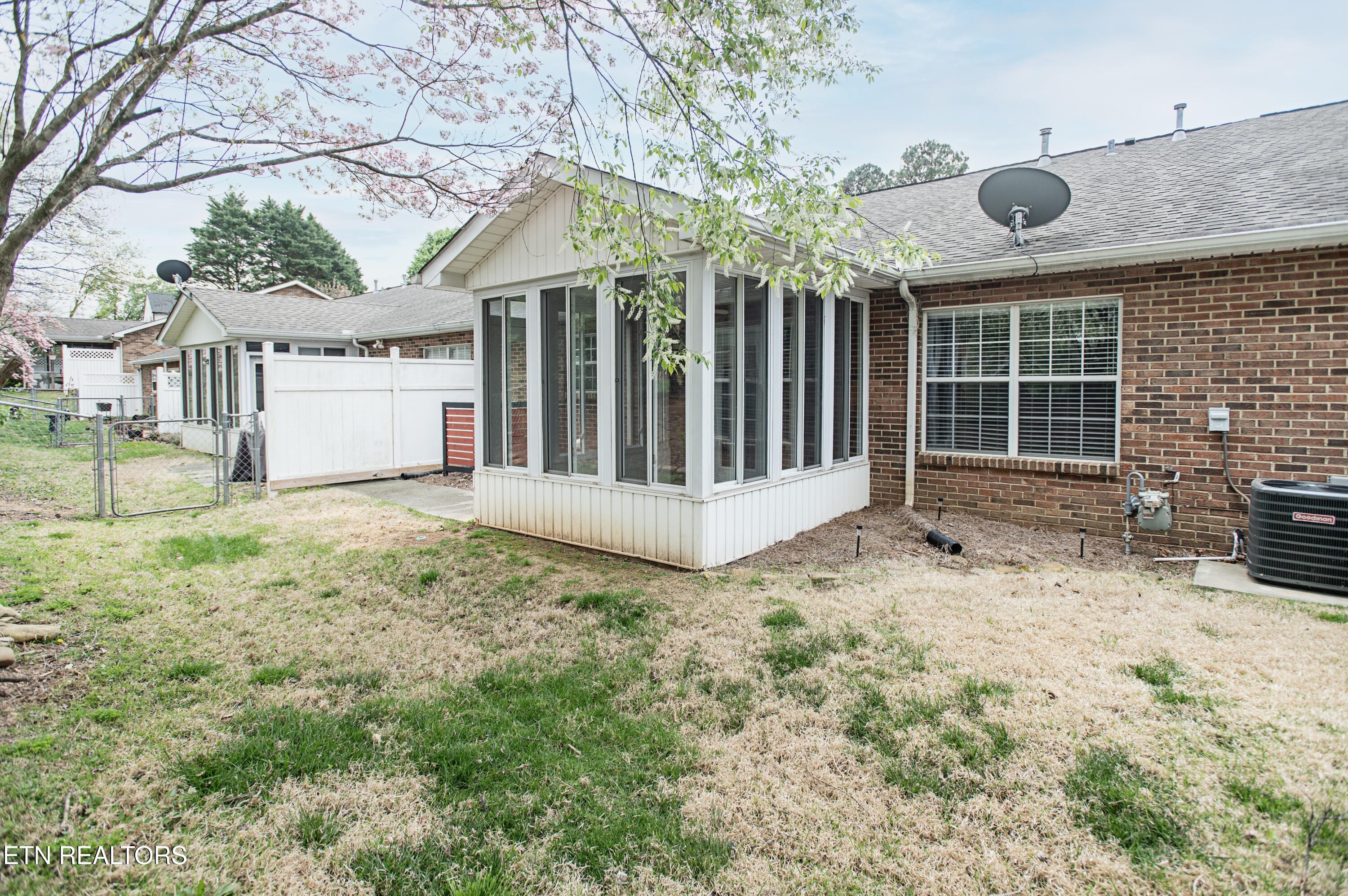 7628 Wren Garden Way Powell TN 37849