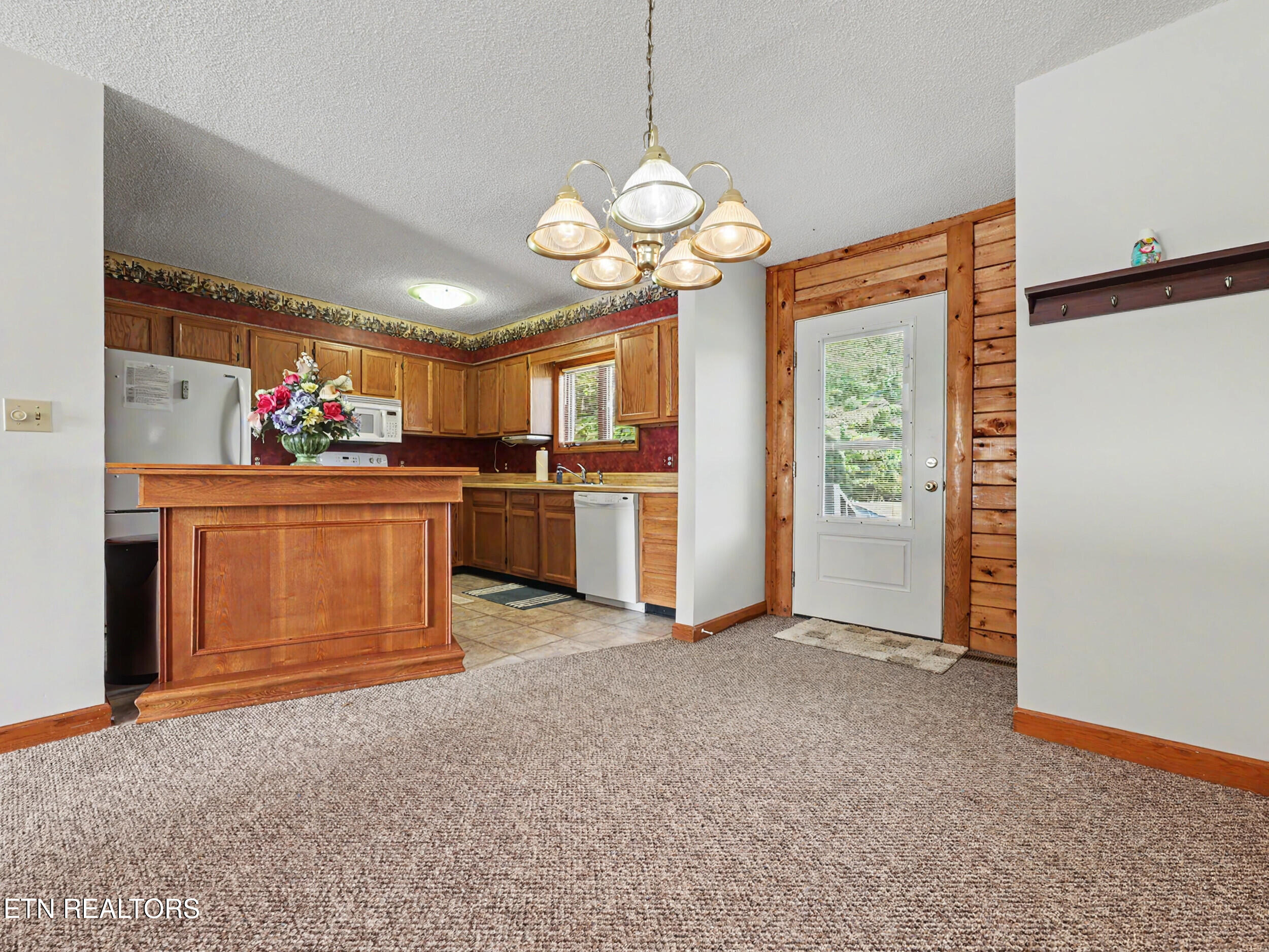 142 Deer Trot Lane Lafollette TN 37766