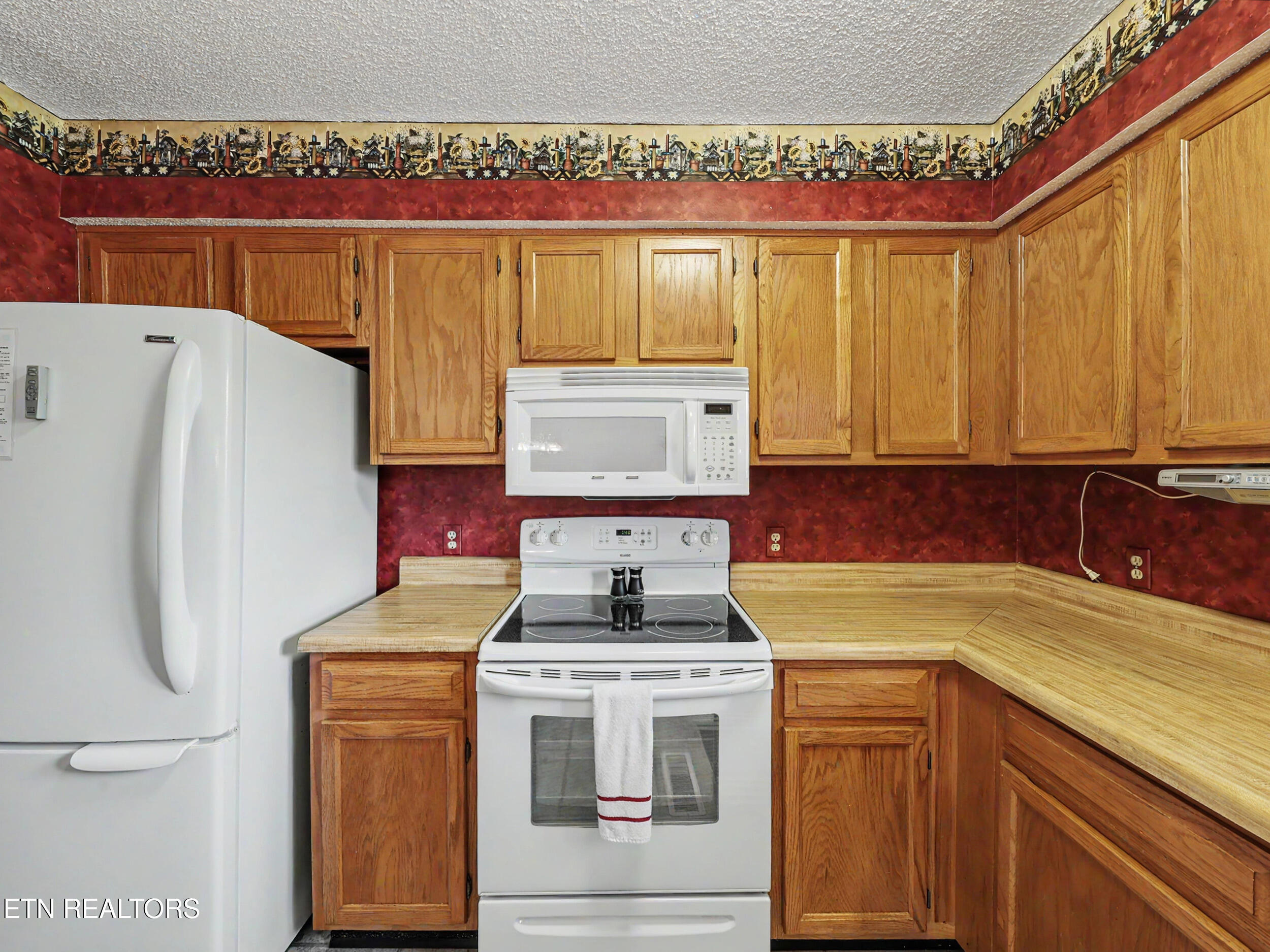 142 Deer Trot Lane Lafollette TN 37766
