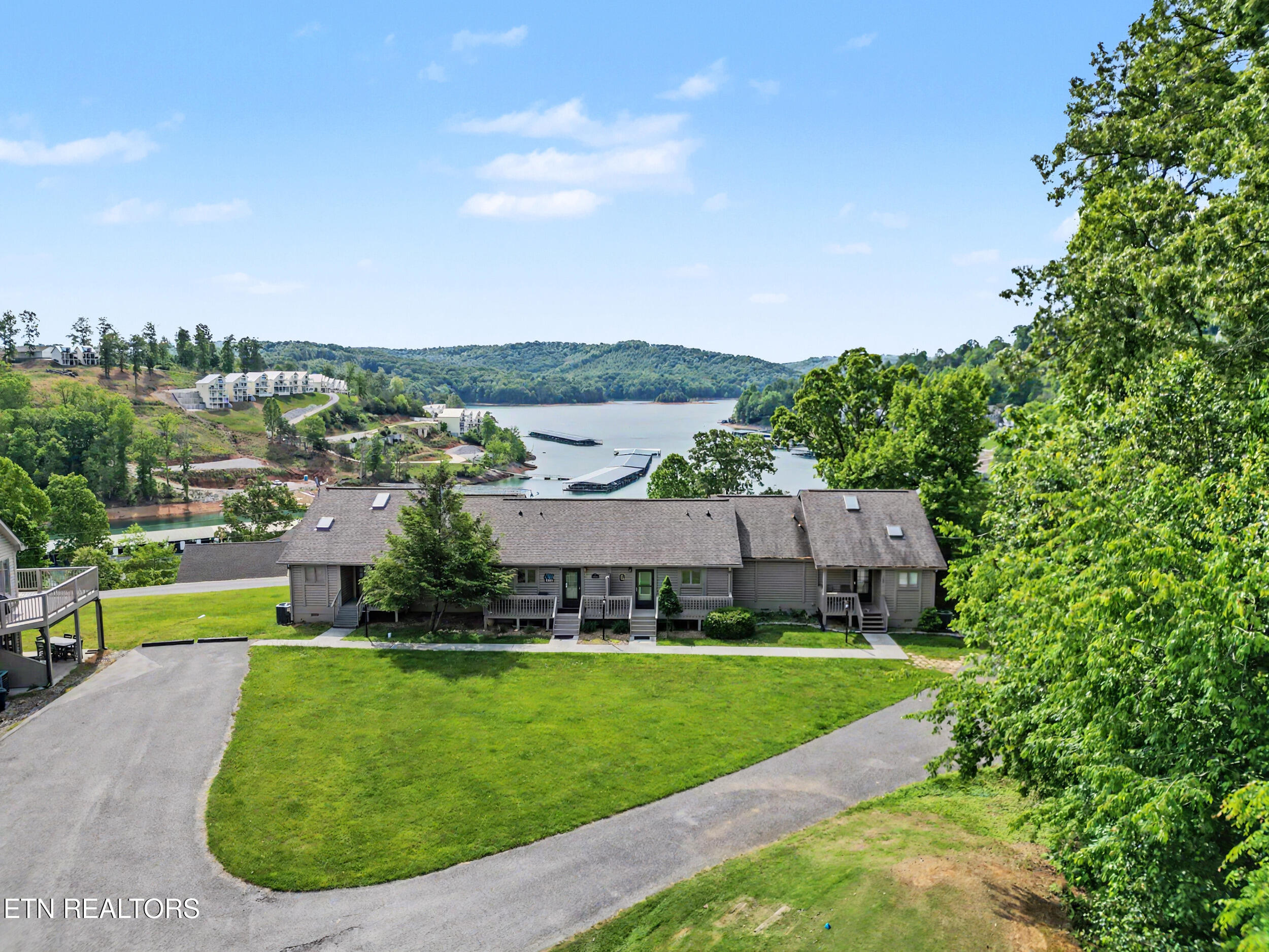 142 Deer Trot Lane Lafollette TN 37766
