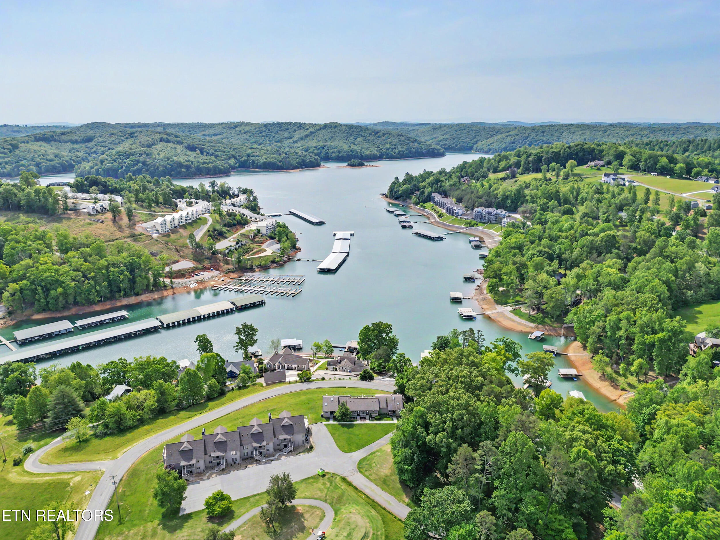 142 Deer Trot Lane Lafollette TN 37766