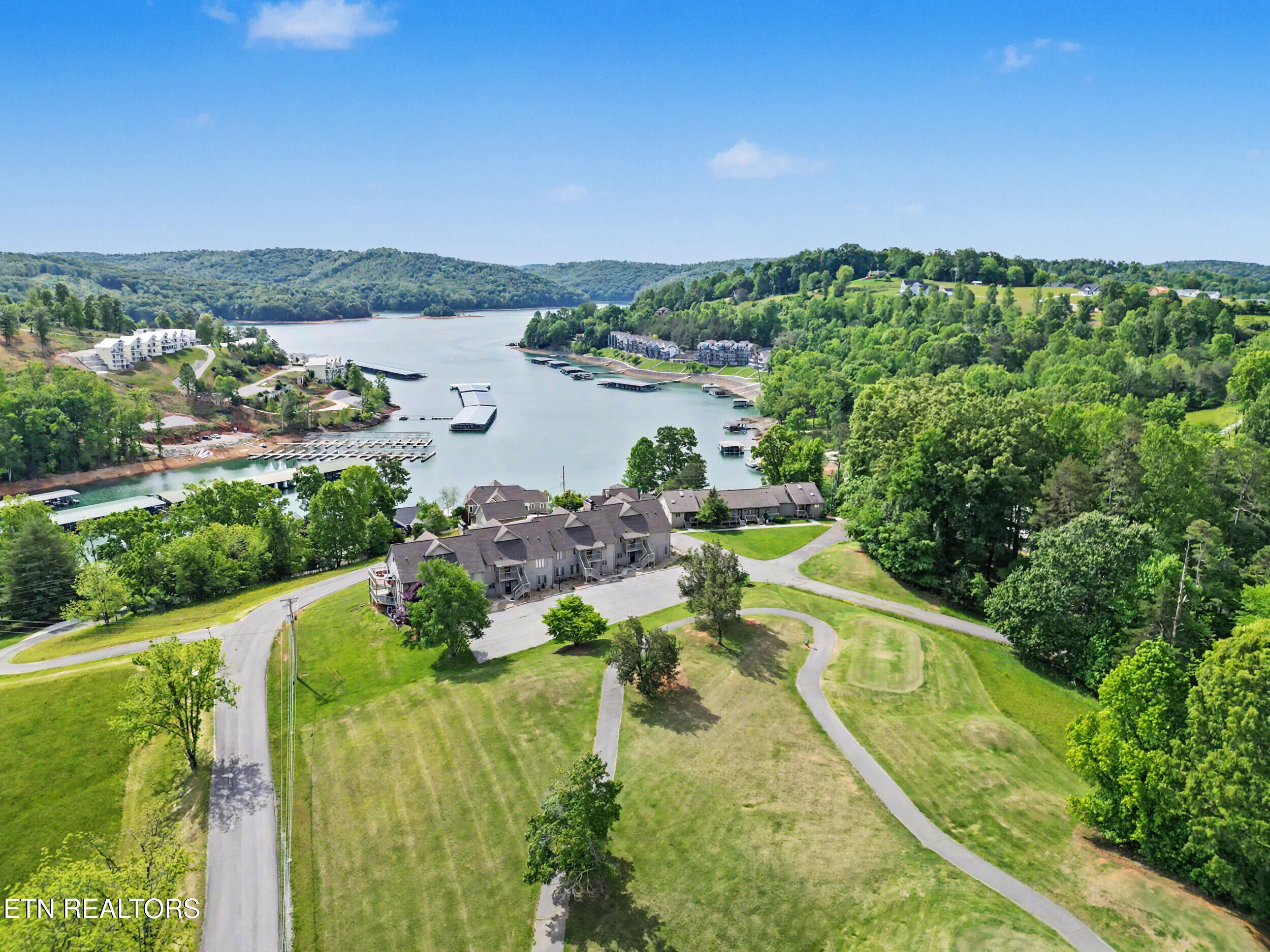 142 Deer Trot Lane Lafollette TN 37766