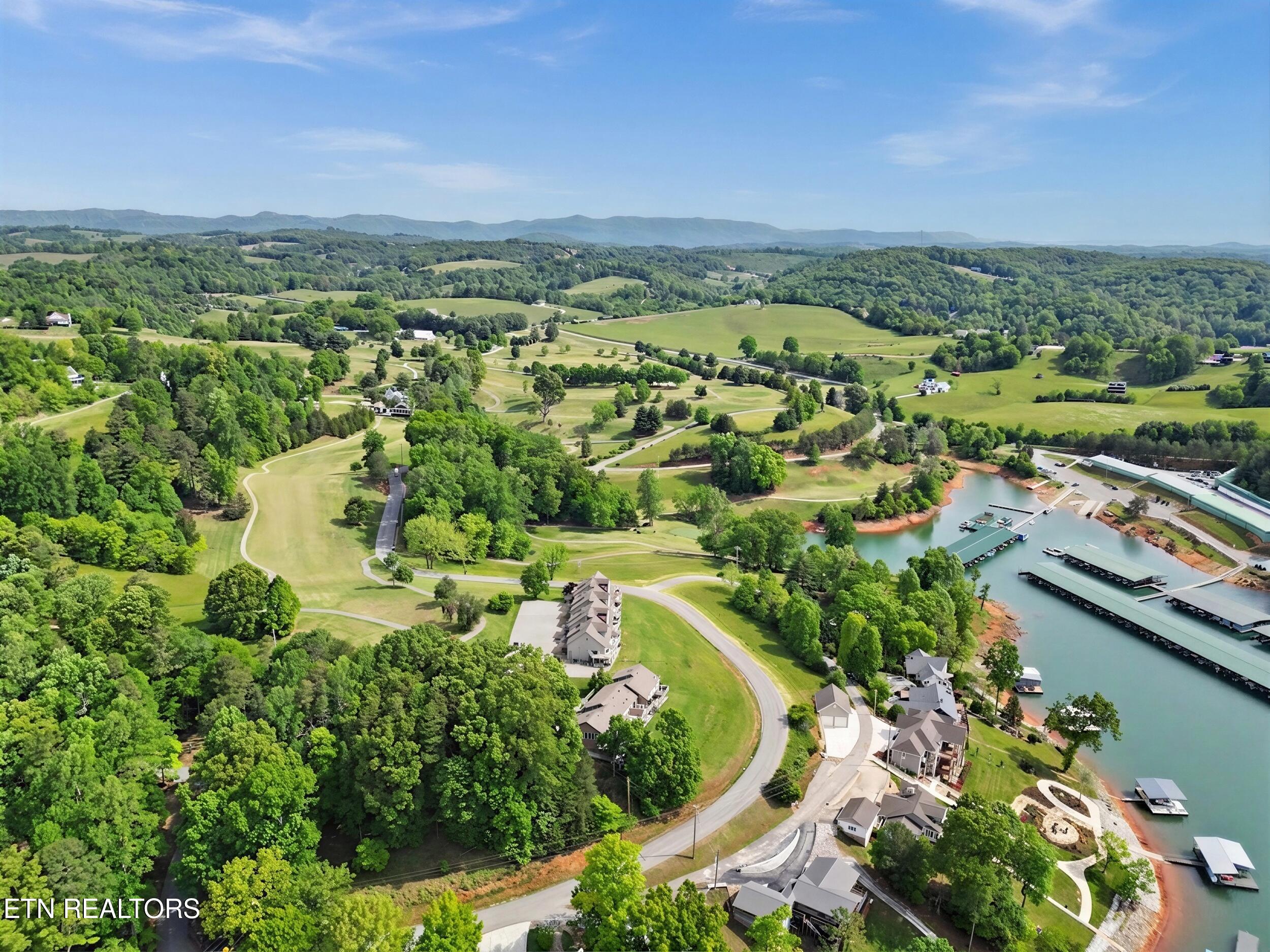 142 Deer Trot Lane Lafollette TN 37766
