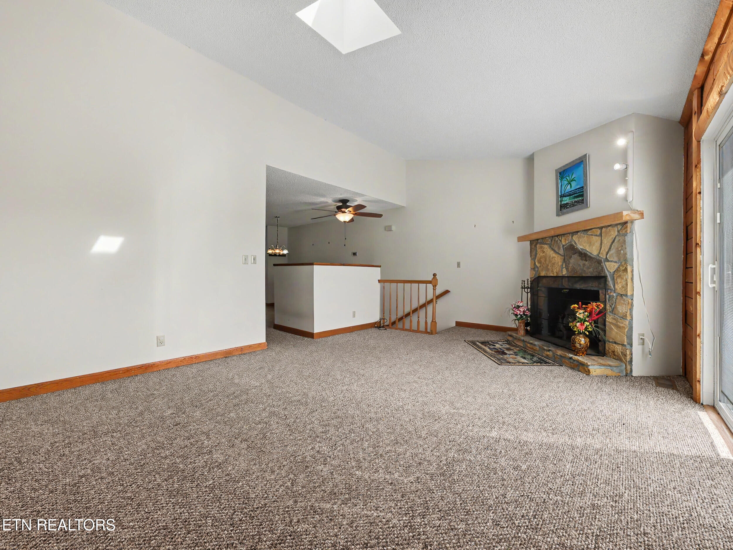 142 Deer Trot Lane Lafollette TN 37766