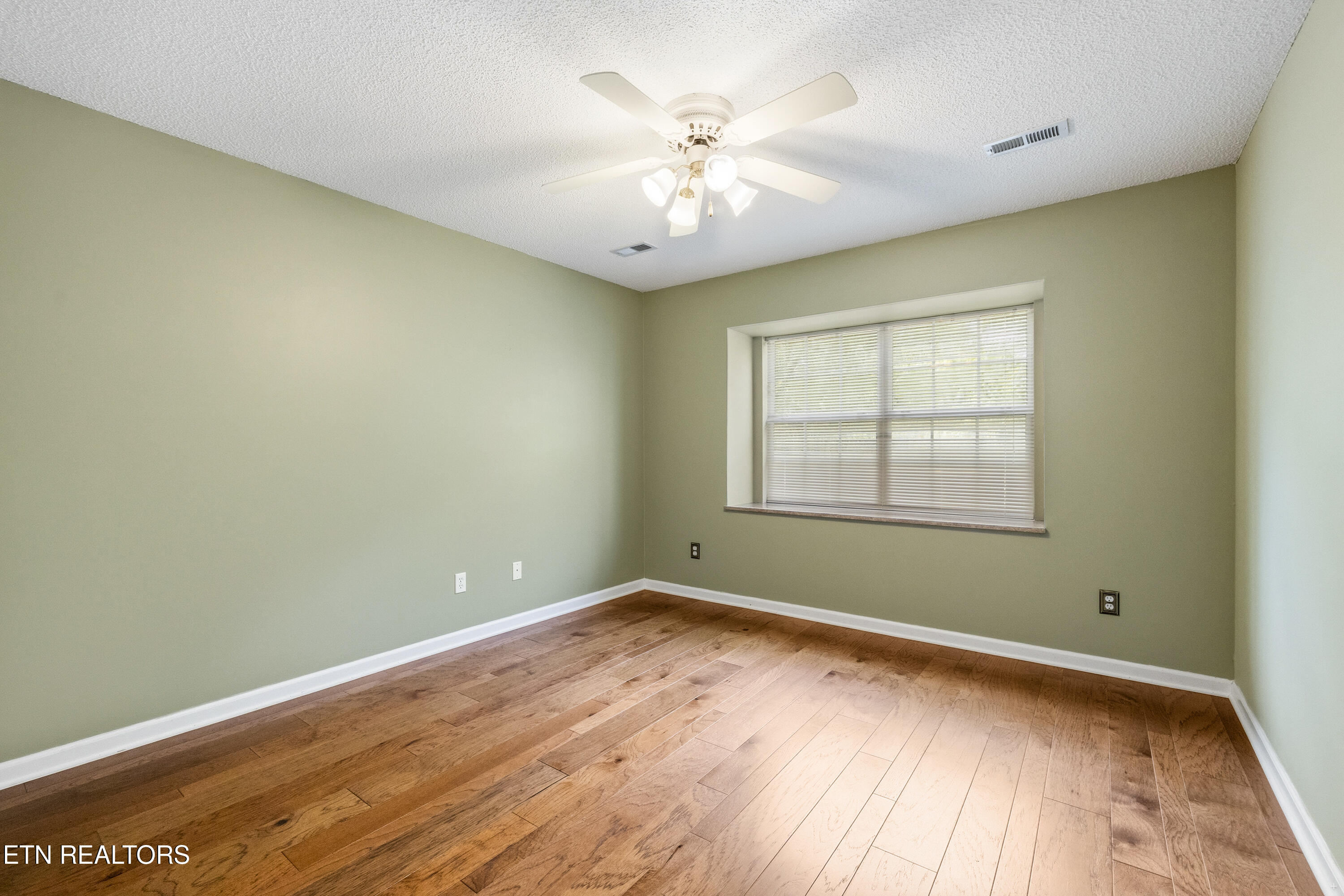 805 Cedar Lane Knoxville TN 37912