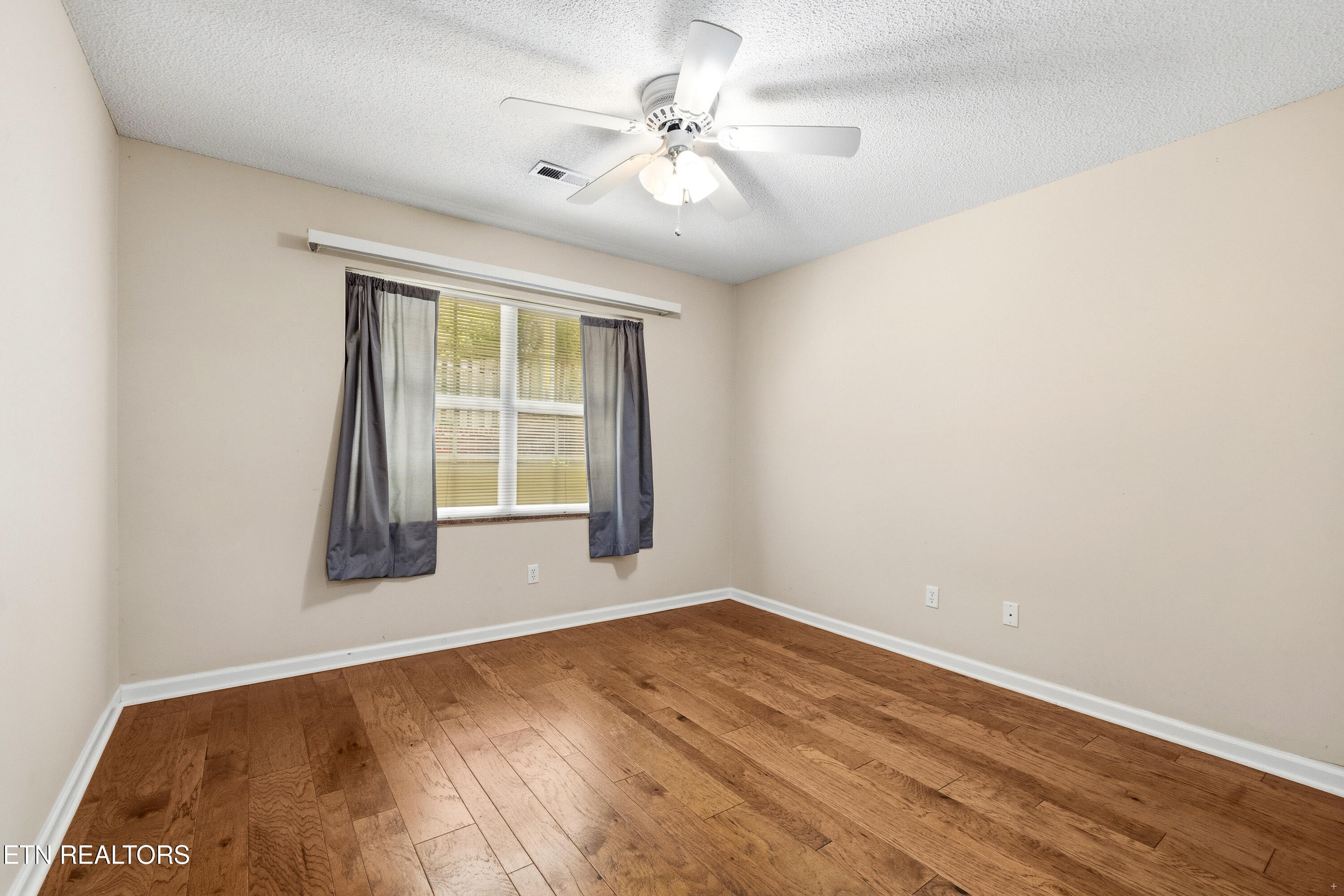 805 Cedar Lane Knoxville TN 37912